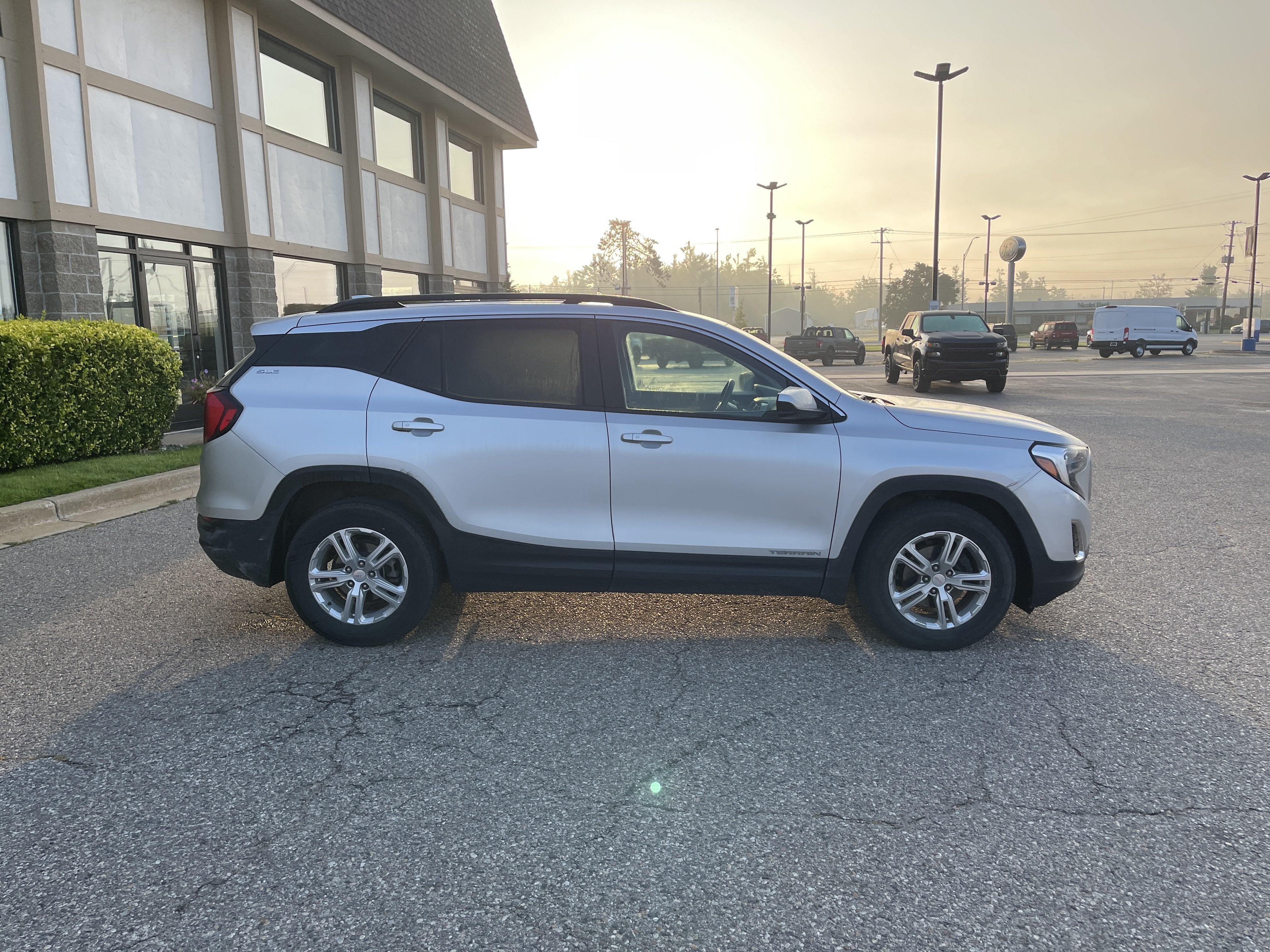 2021 GMC Terrain SLE