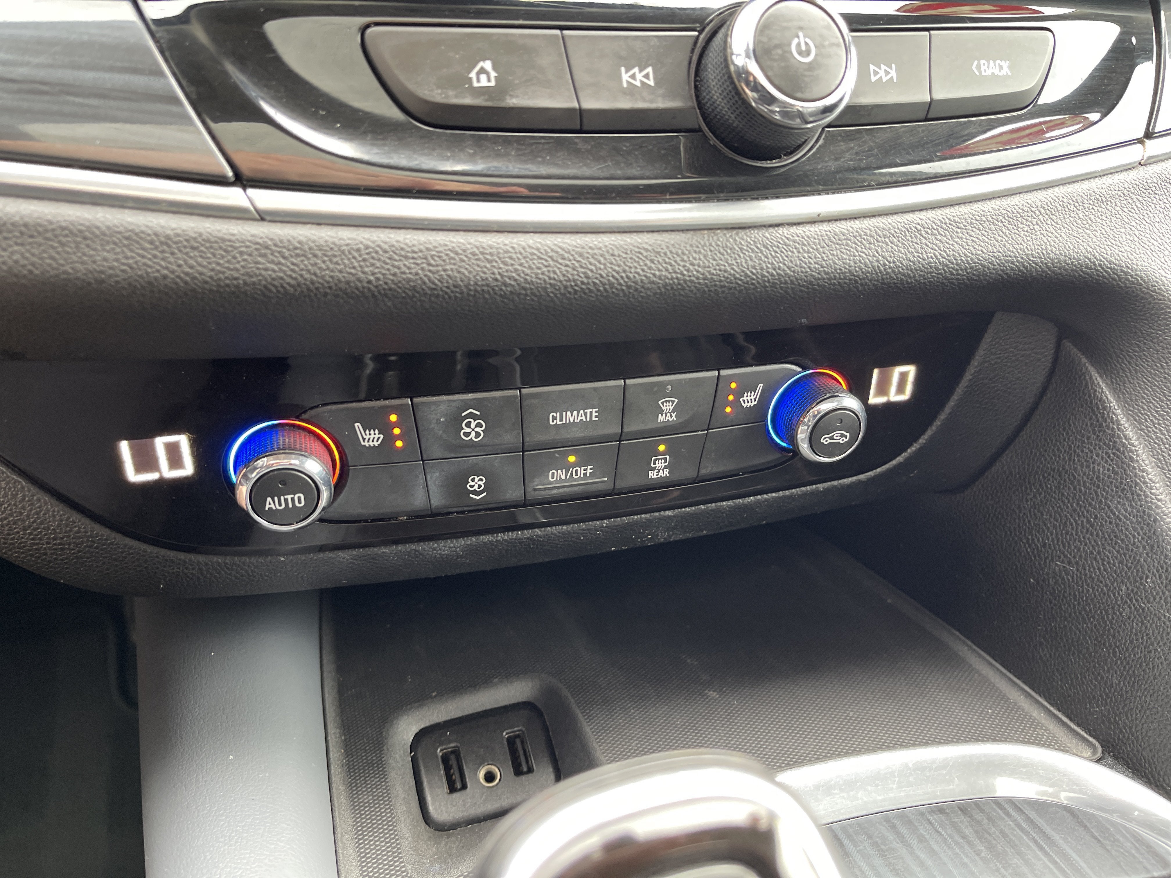 2019 Buick Enclave Essence