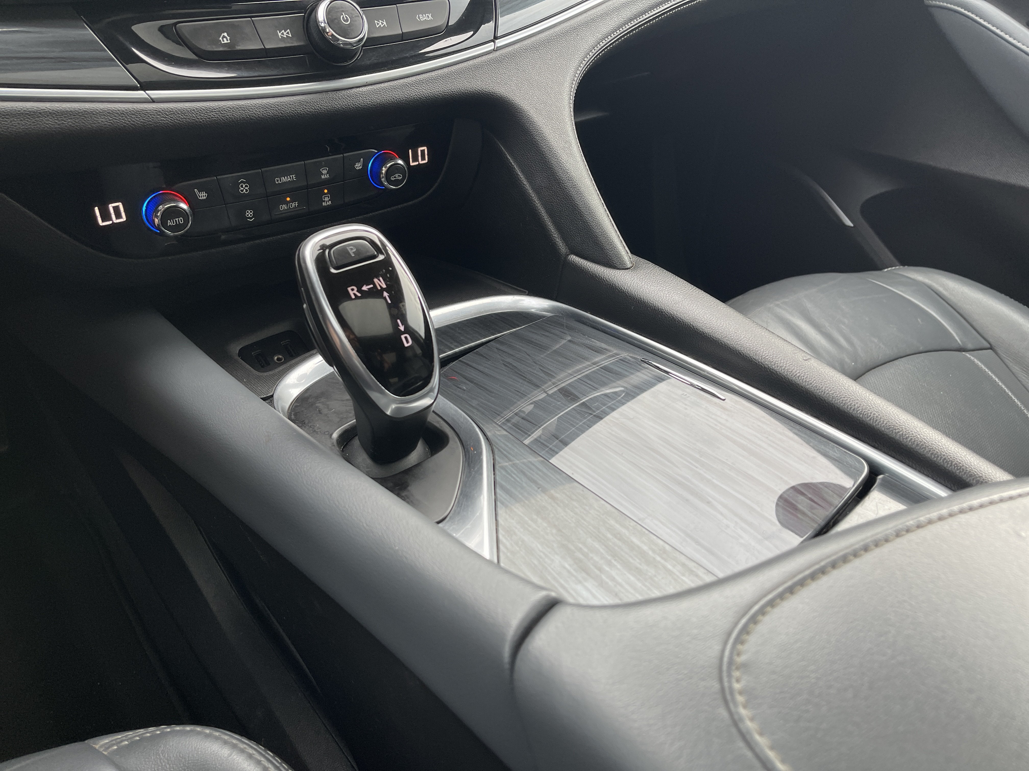 2019 Buick Enclave Essence