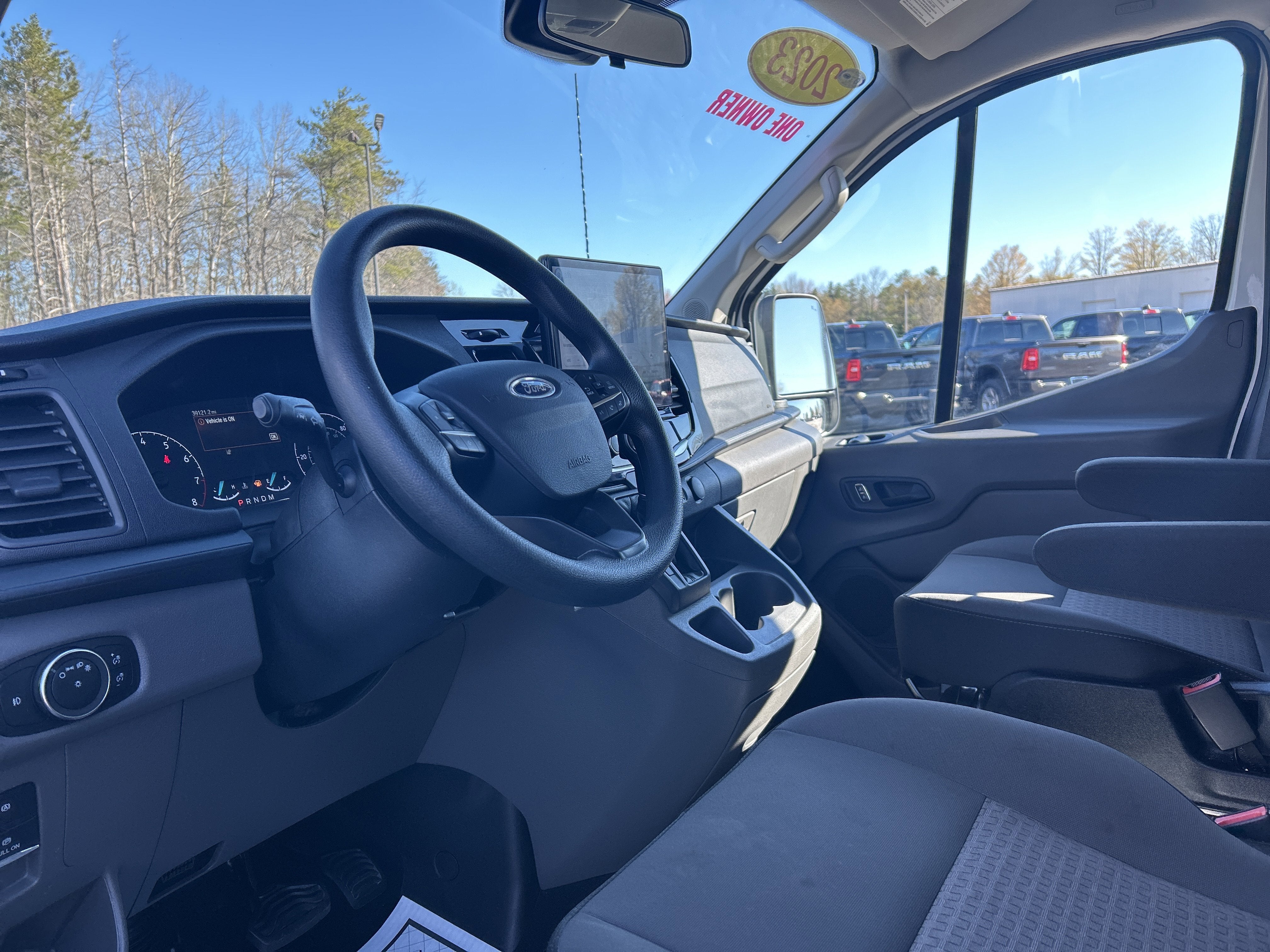 2023 Ford Transit Passenger Wagon XLT