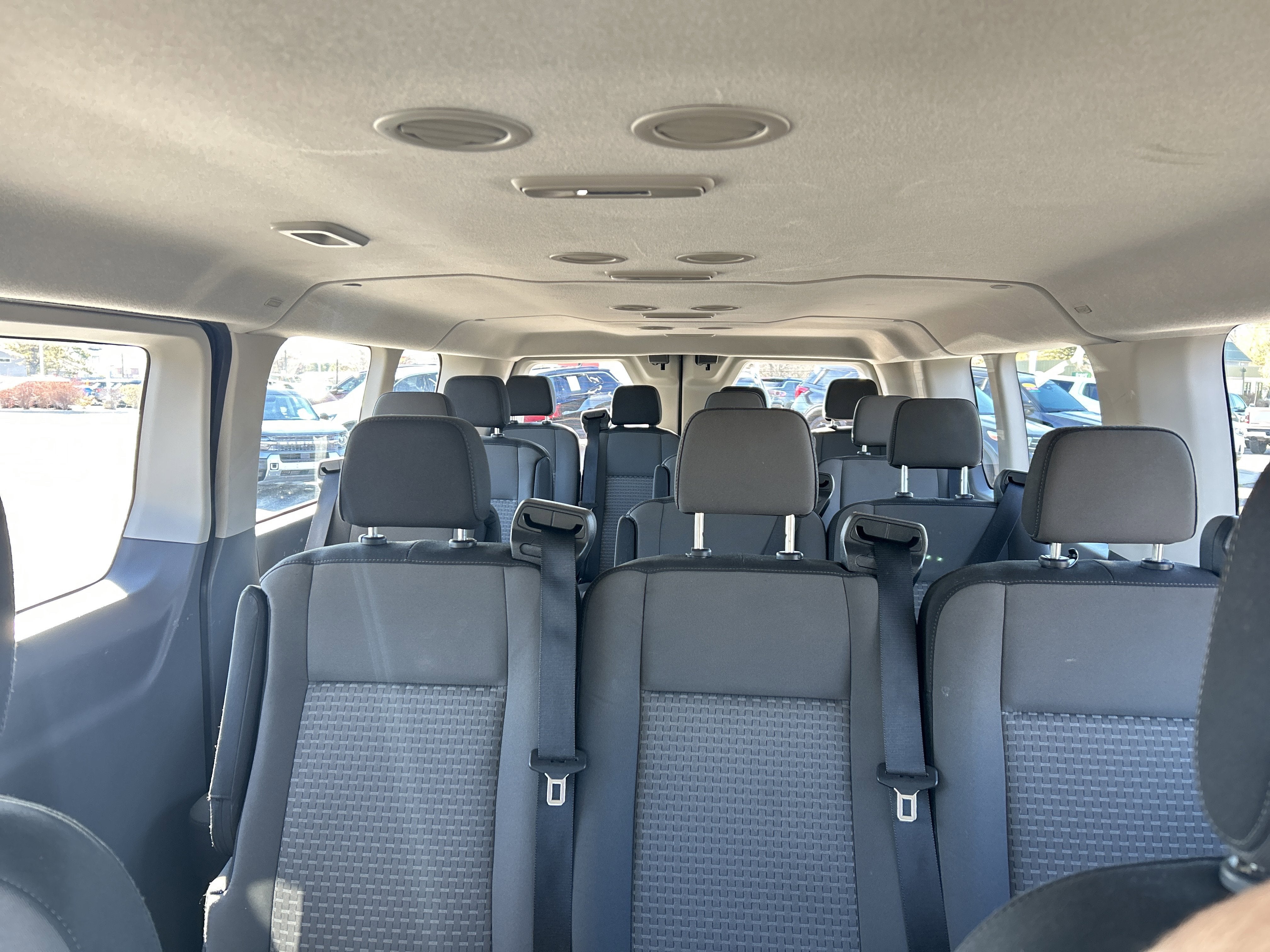 2023 Ford Transit Passenger Wagon XLT