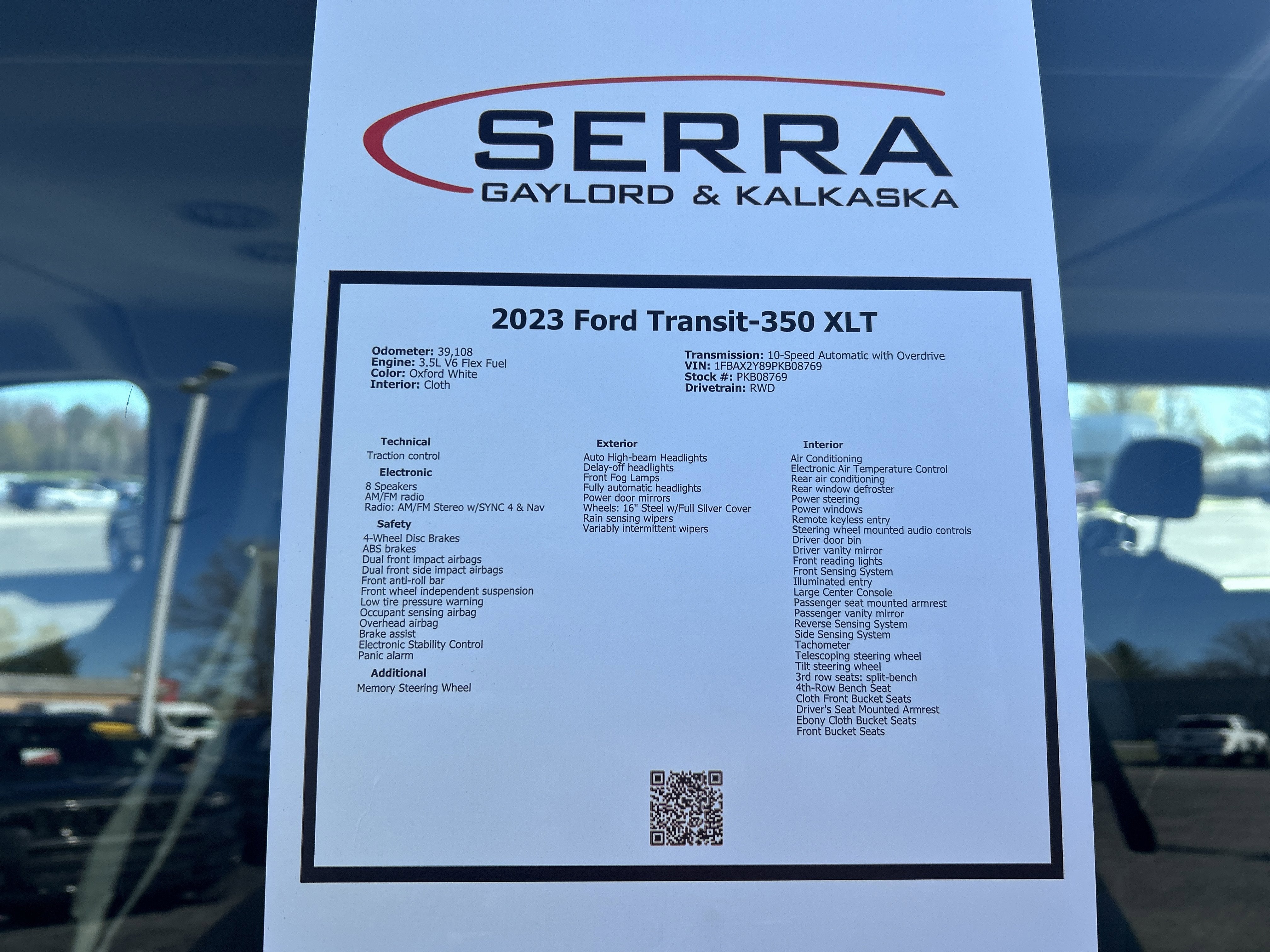 2023 Ford Transit Passenger Wagon XLT