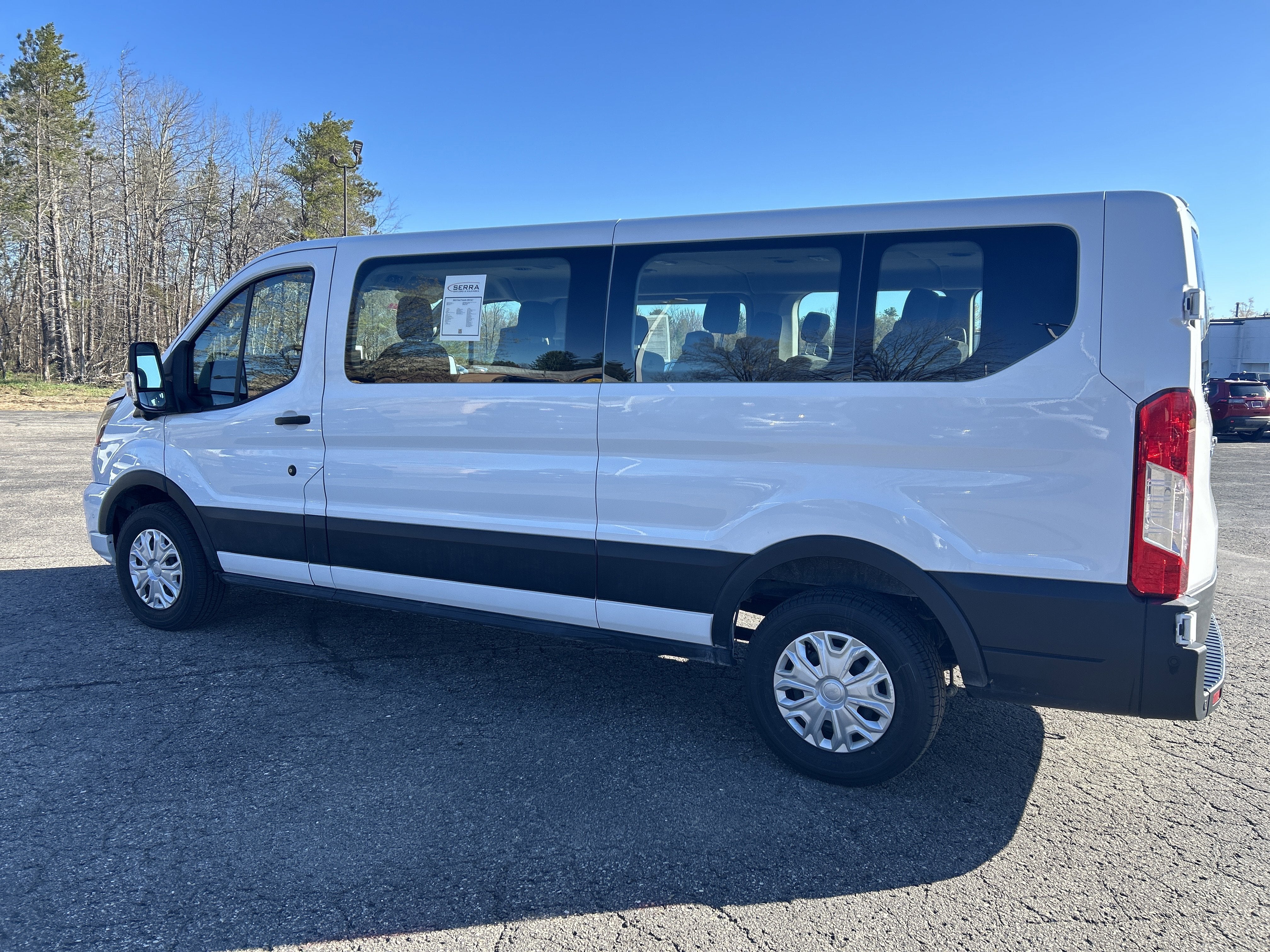 2023 Ford Transit Passenger Wagon XLT