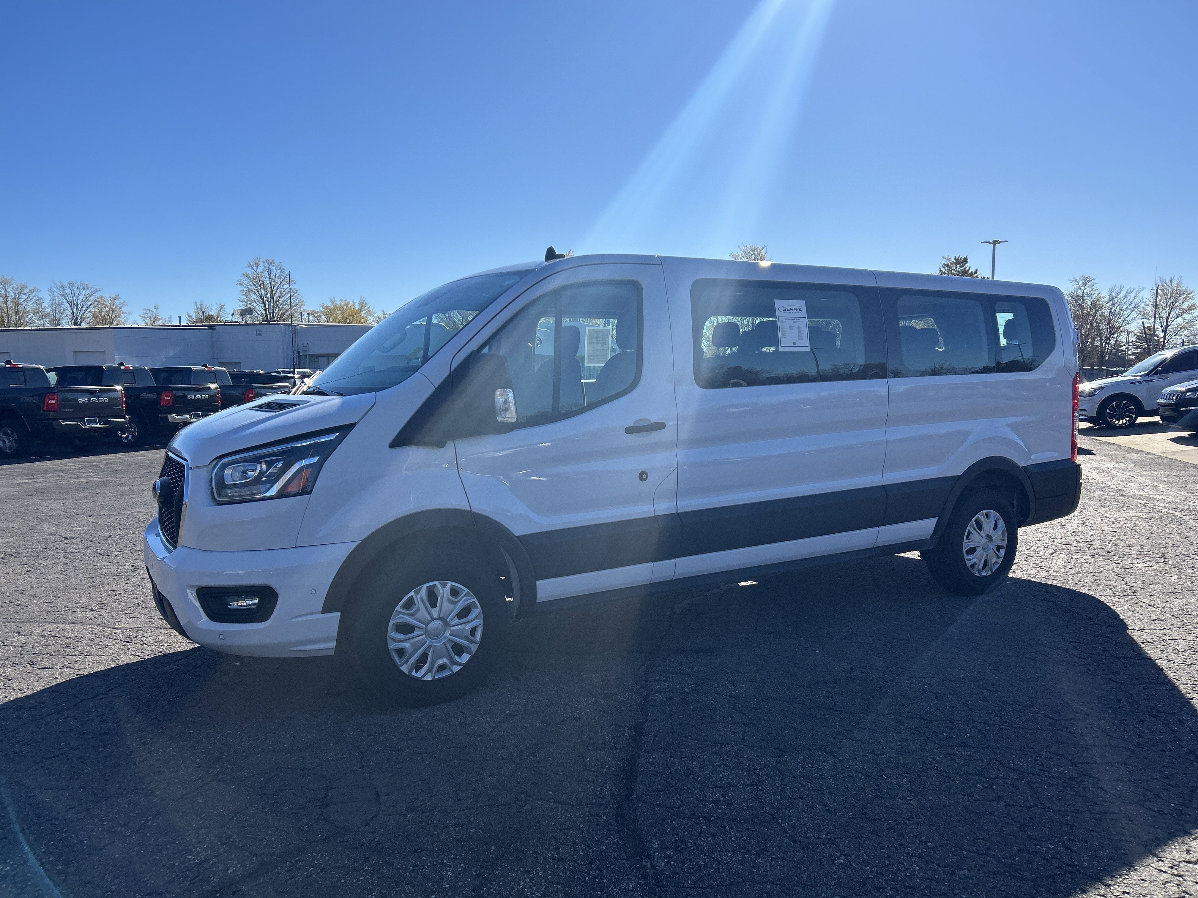 2023 Ford Transit Passenger Wagon XLT