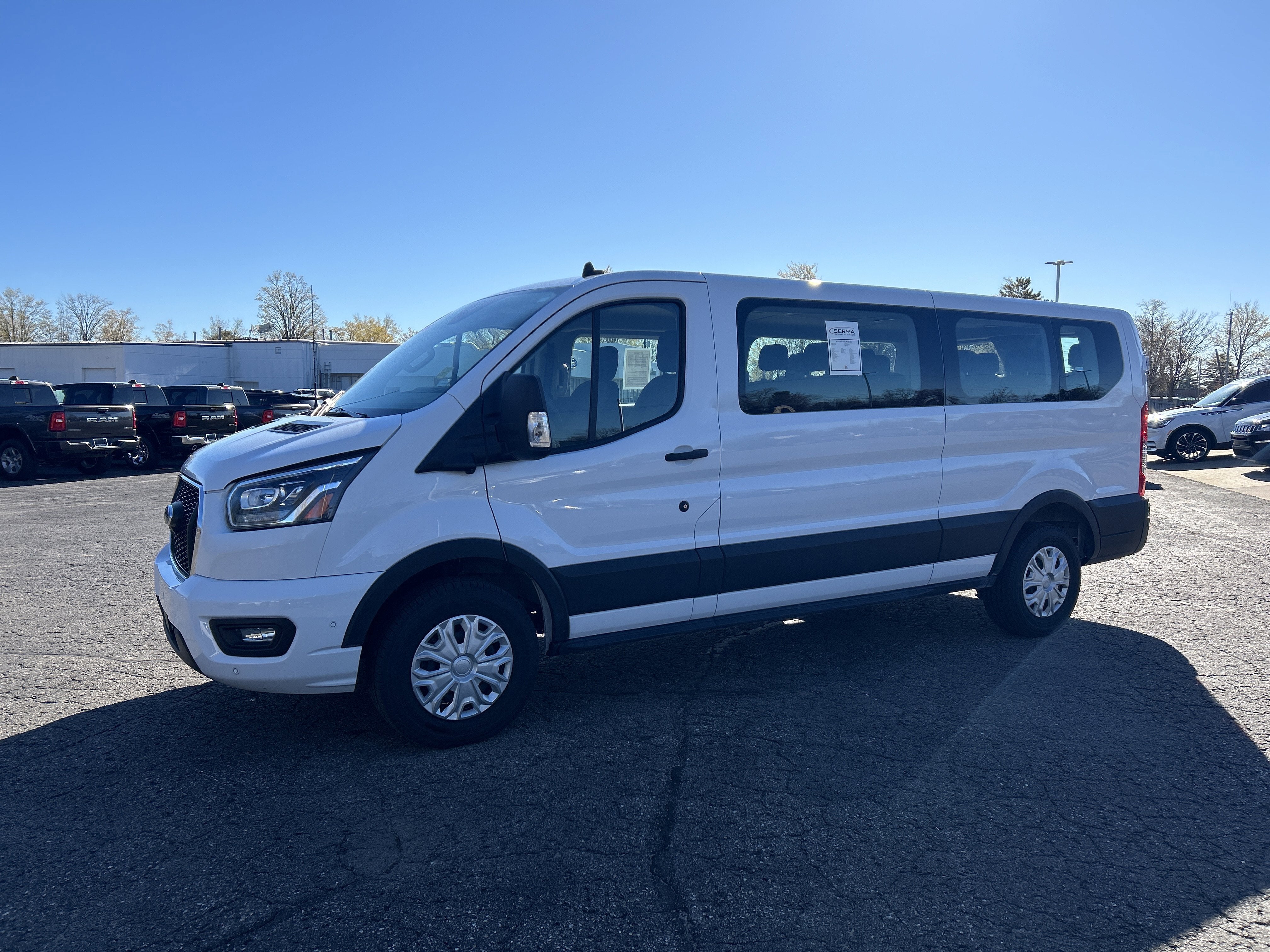 2023 Ford Transit Passenger Wagon XLT
