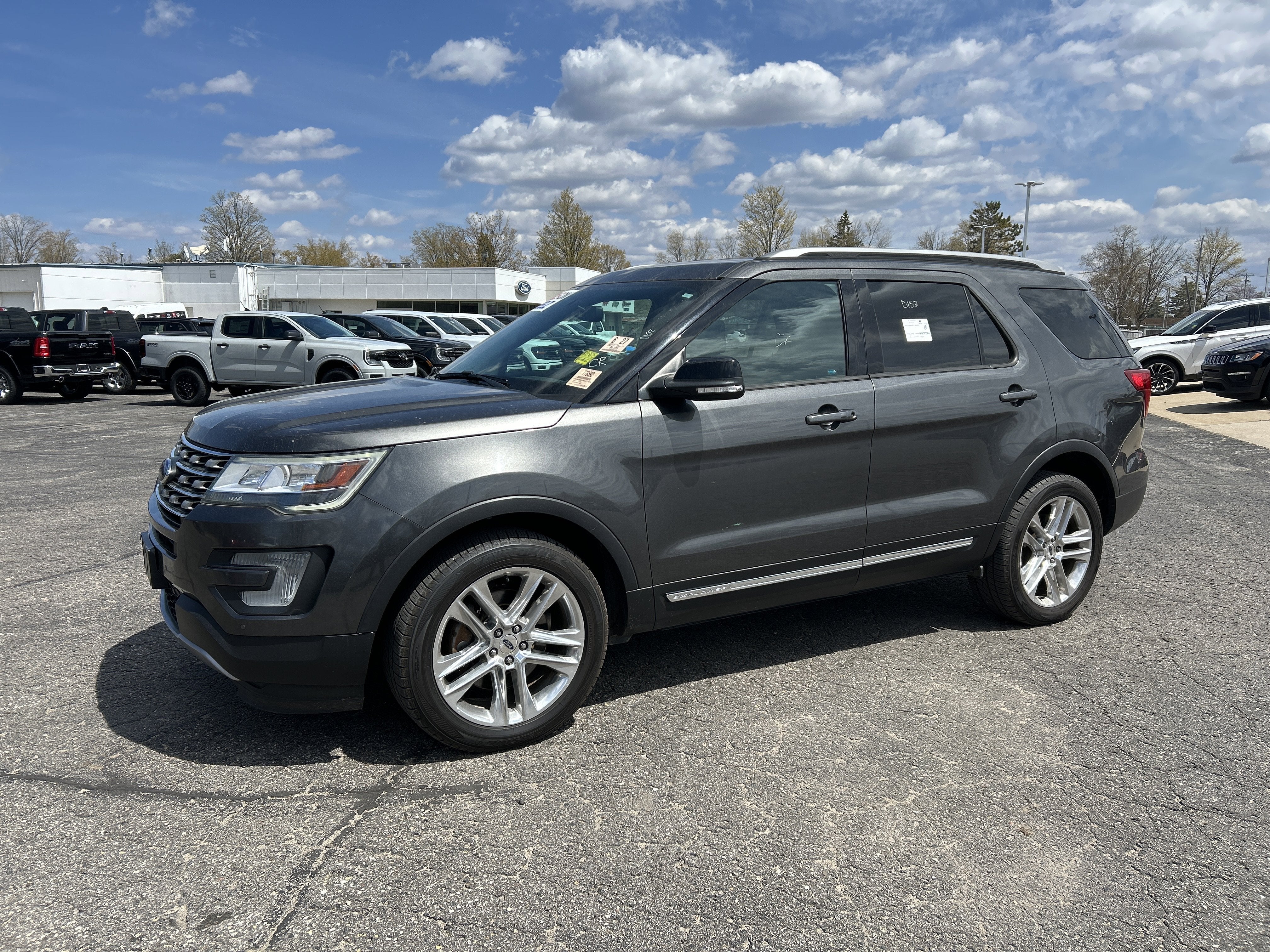 2017 Ford Explorer XLT