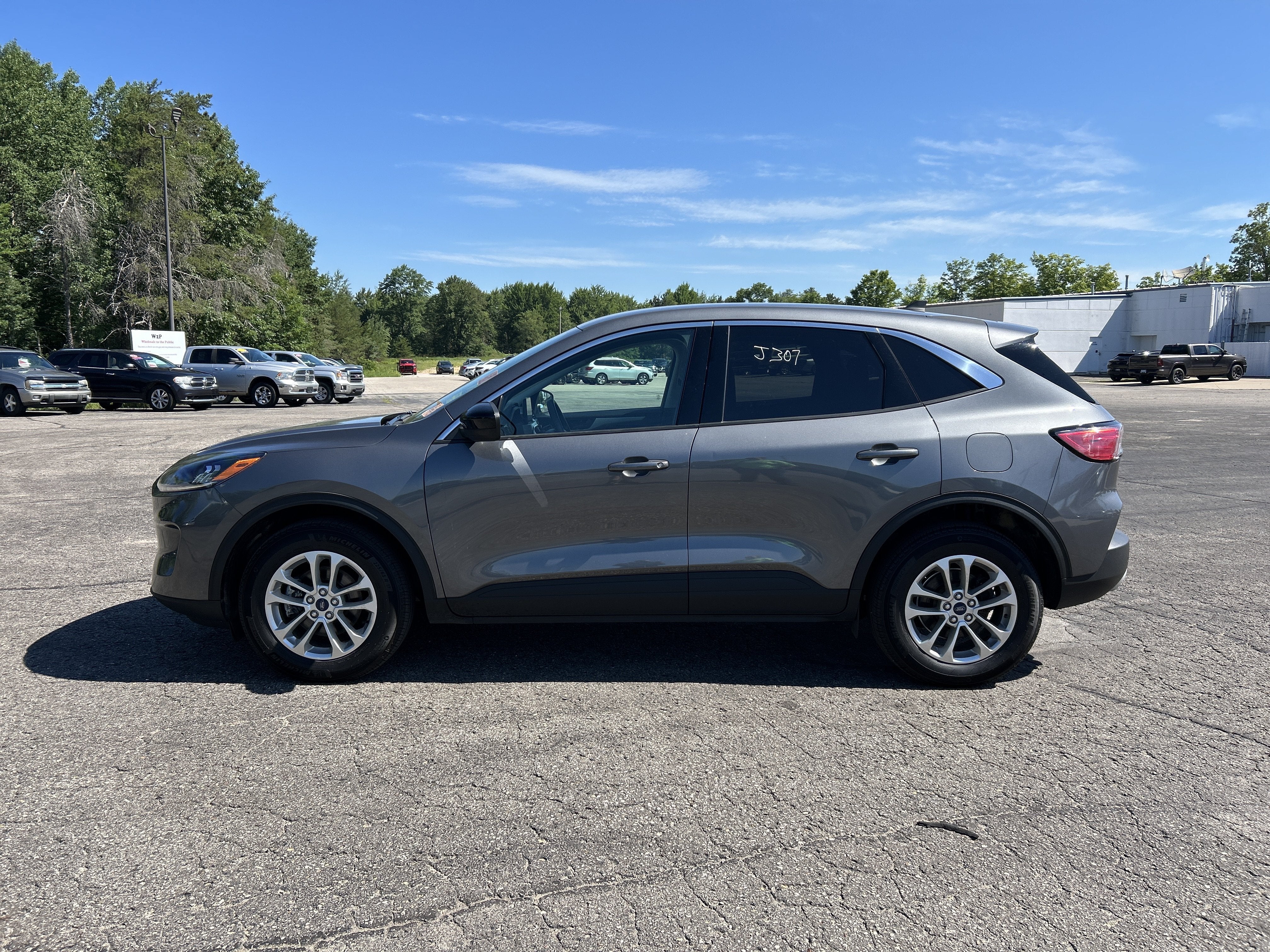 2022 Ford Escape SE Hybrid