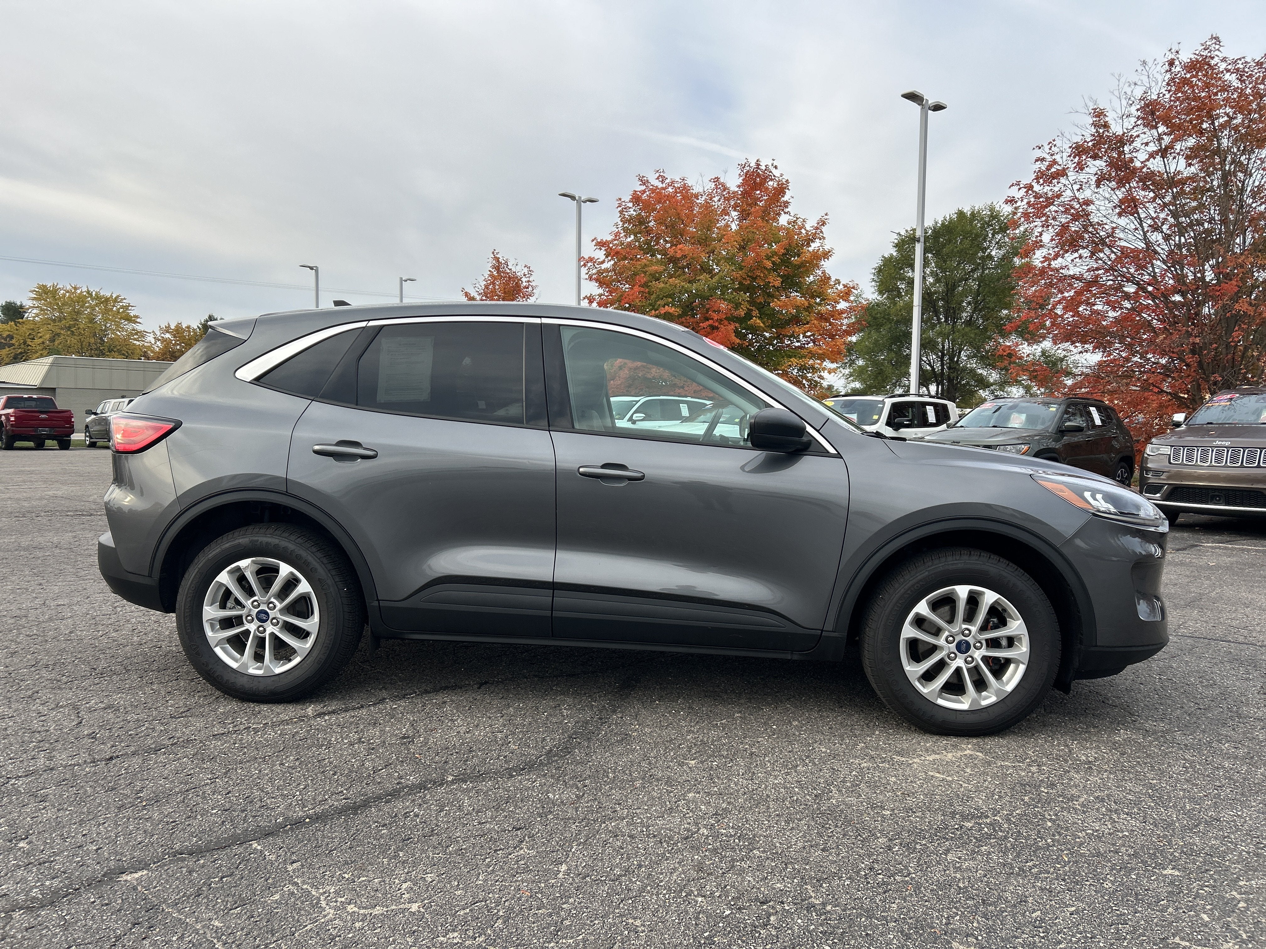2022 Ford Escape SE