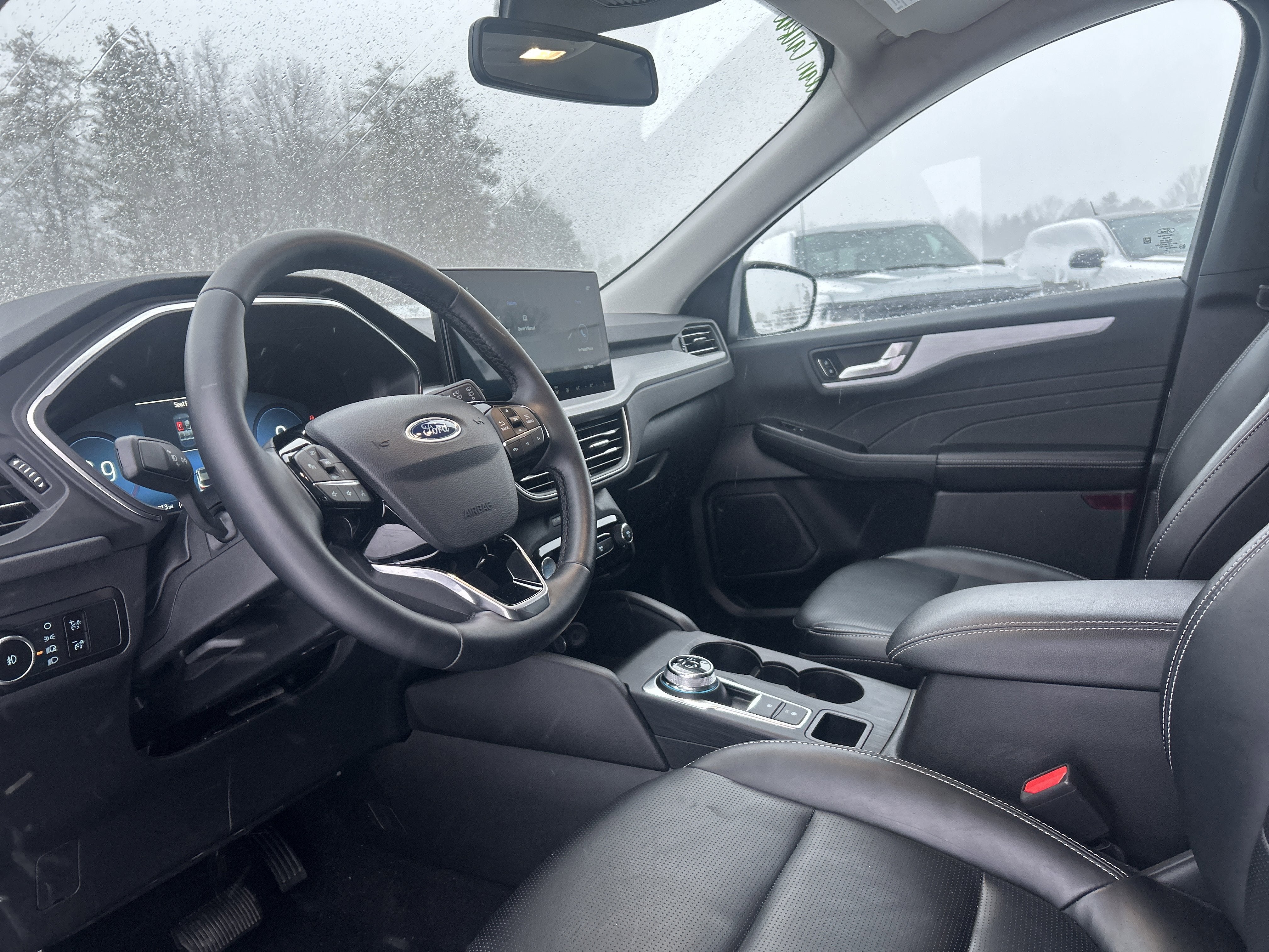 2025 Ford Escape Platinum