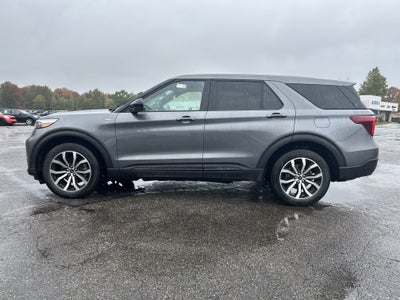 2022 Ford Explorer ST-Line