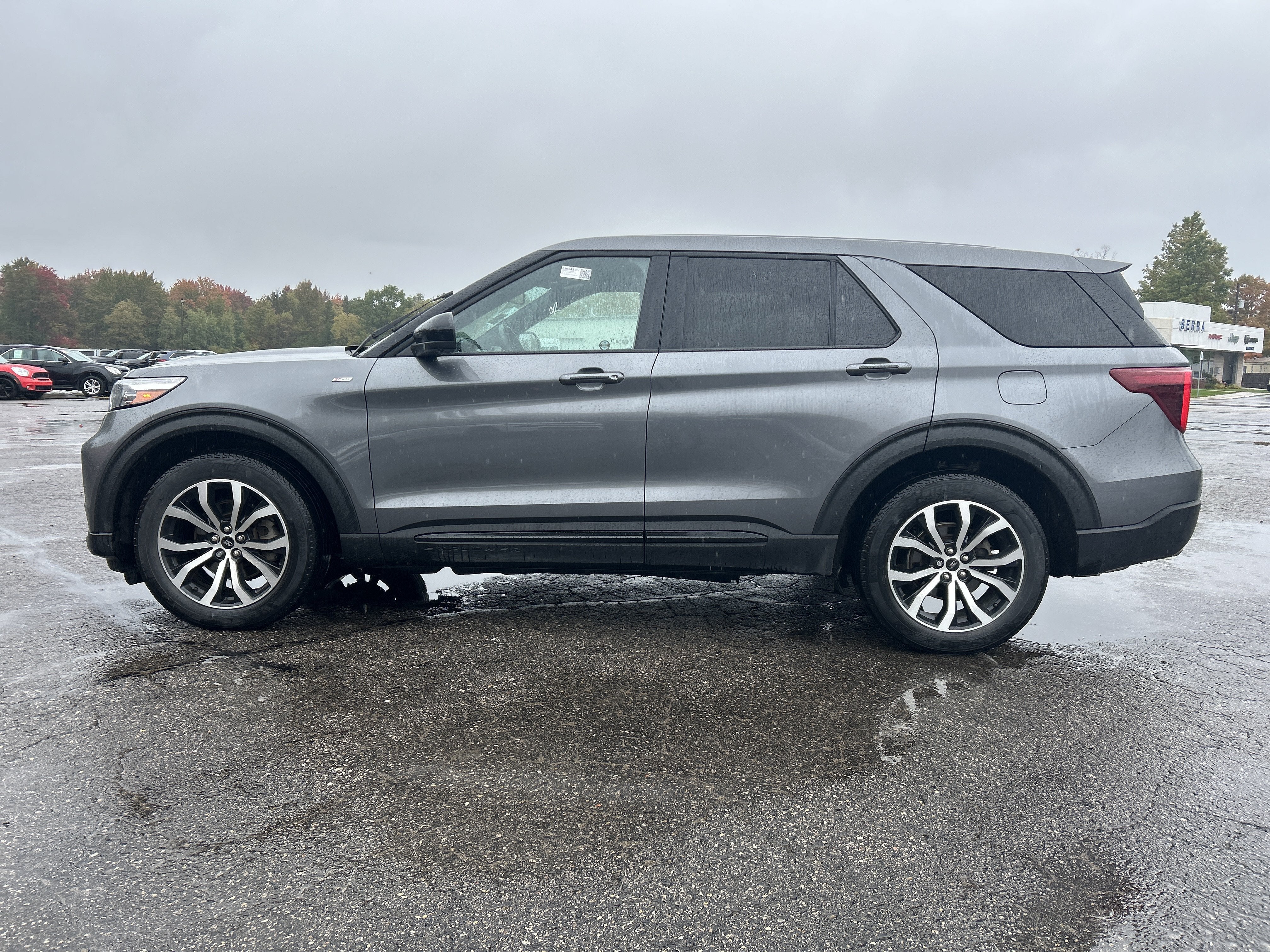 2022 Ford Explorer ST-Line