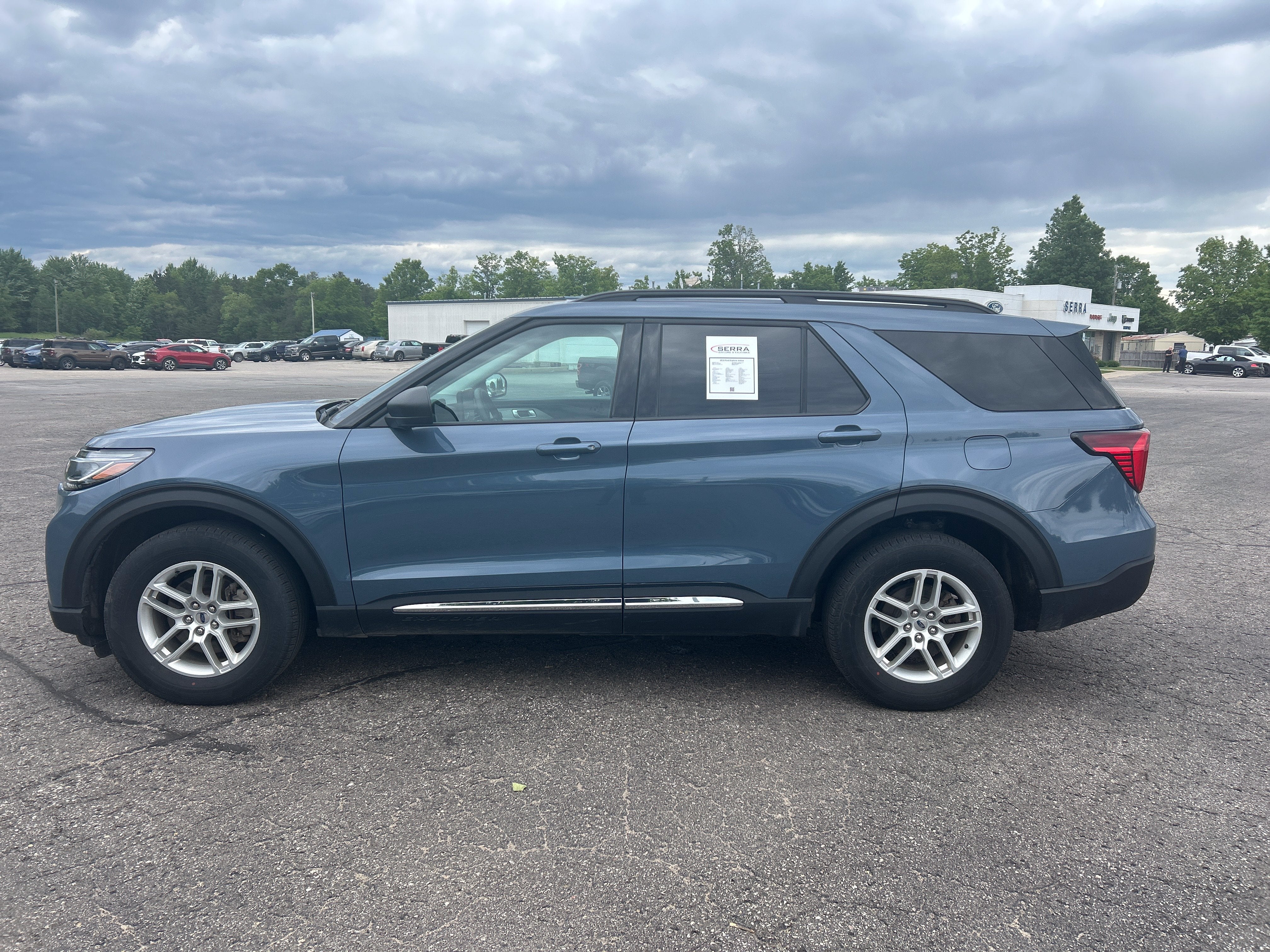 2025 Ford Explorer Active