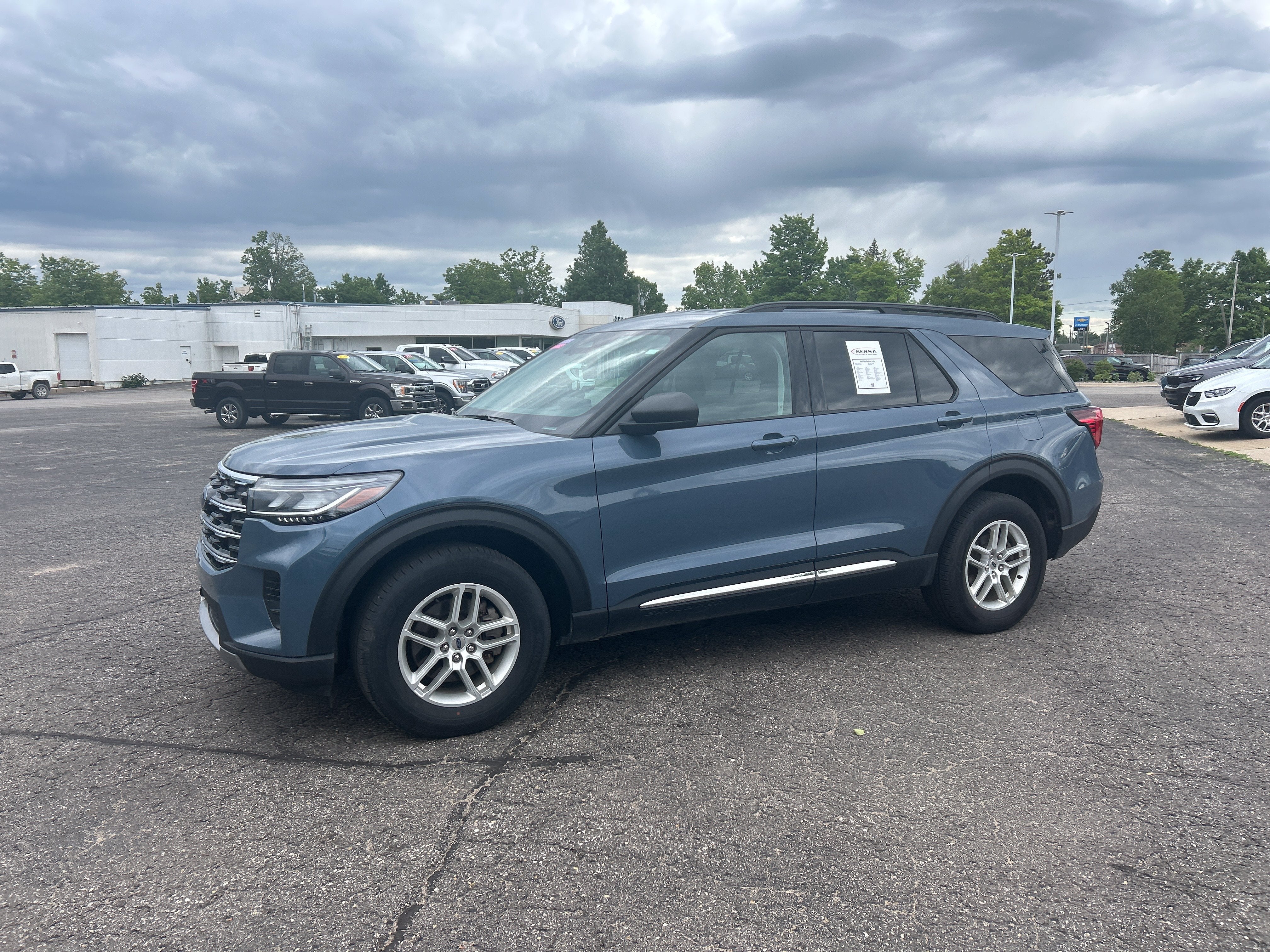 2025 Ford Explorer Active