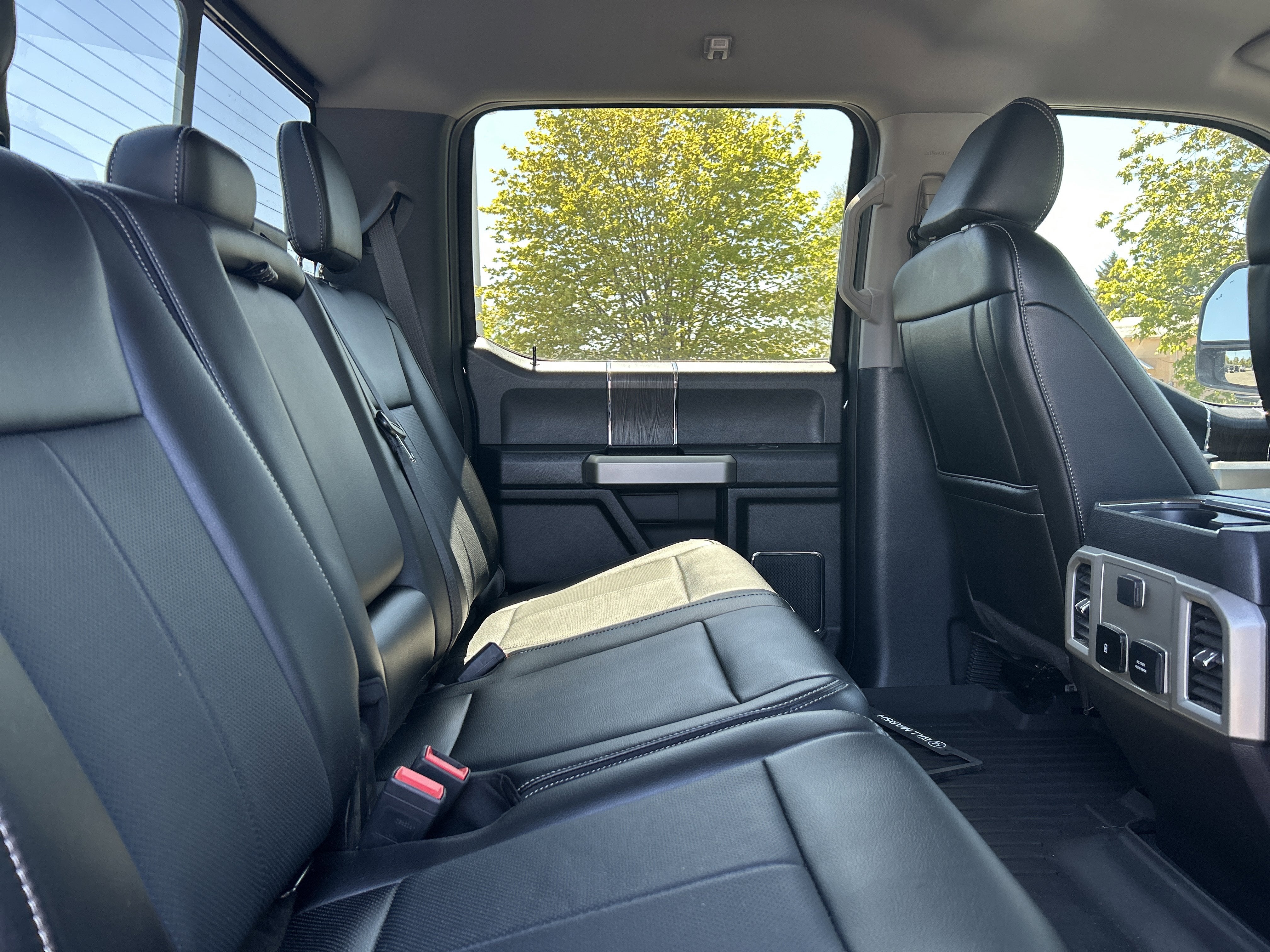2021 Ford Super Duty F-250 SRW LARIAT