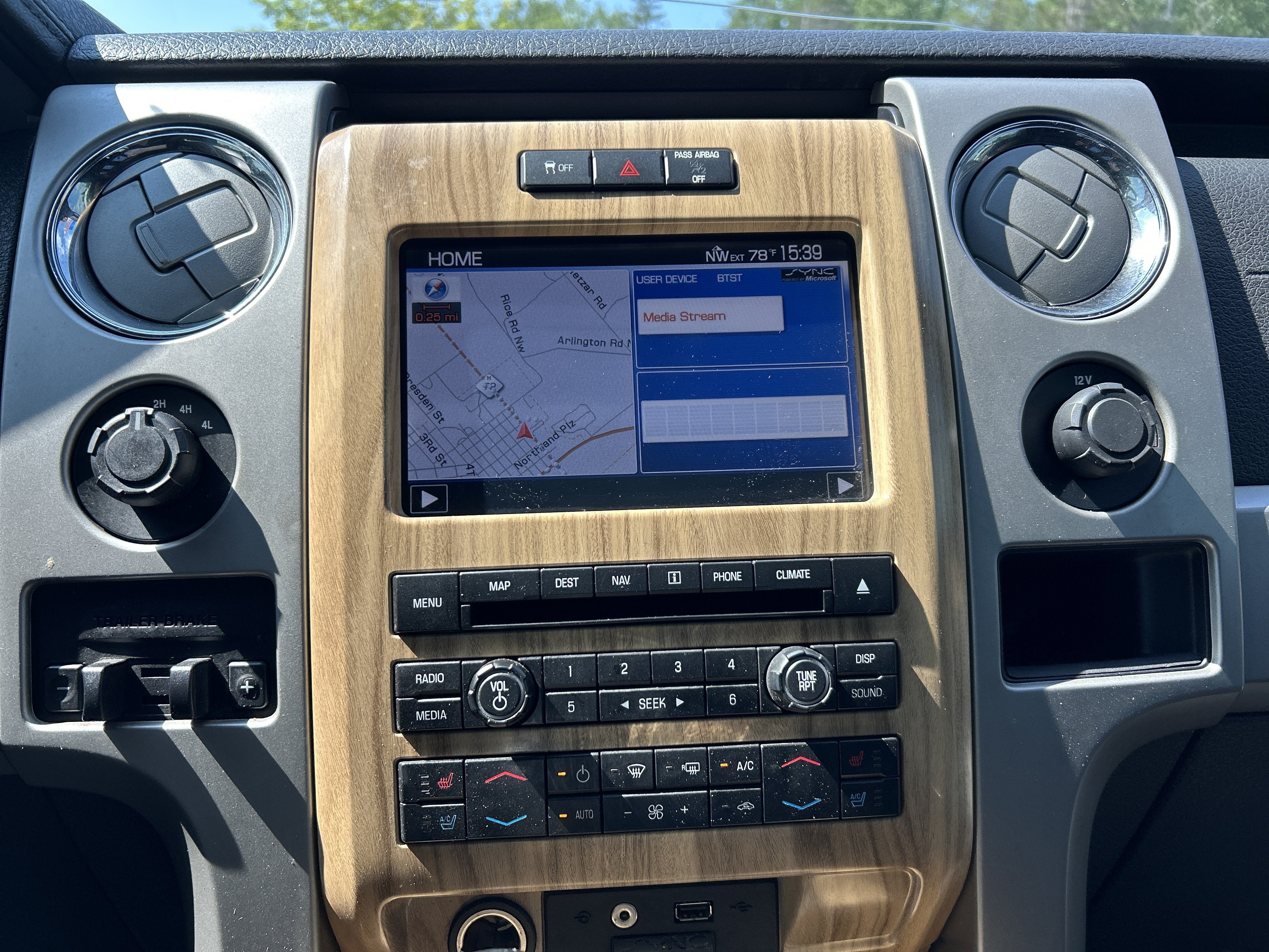 2011 Ford F-150 Lariat