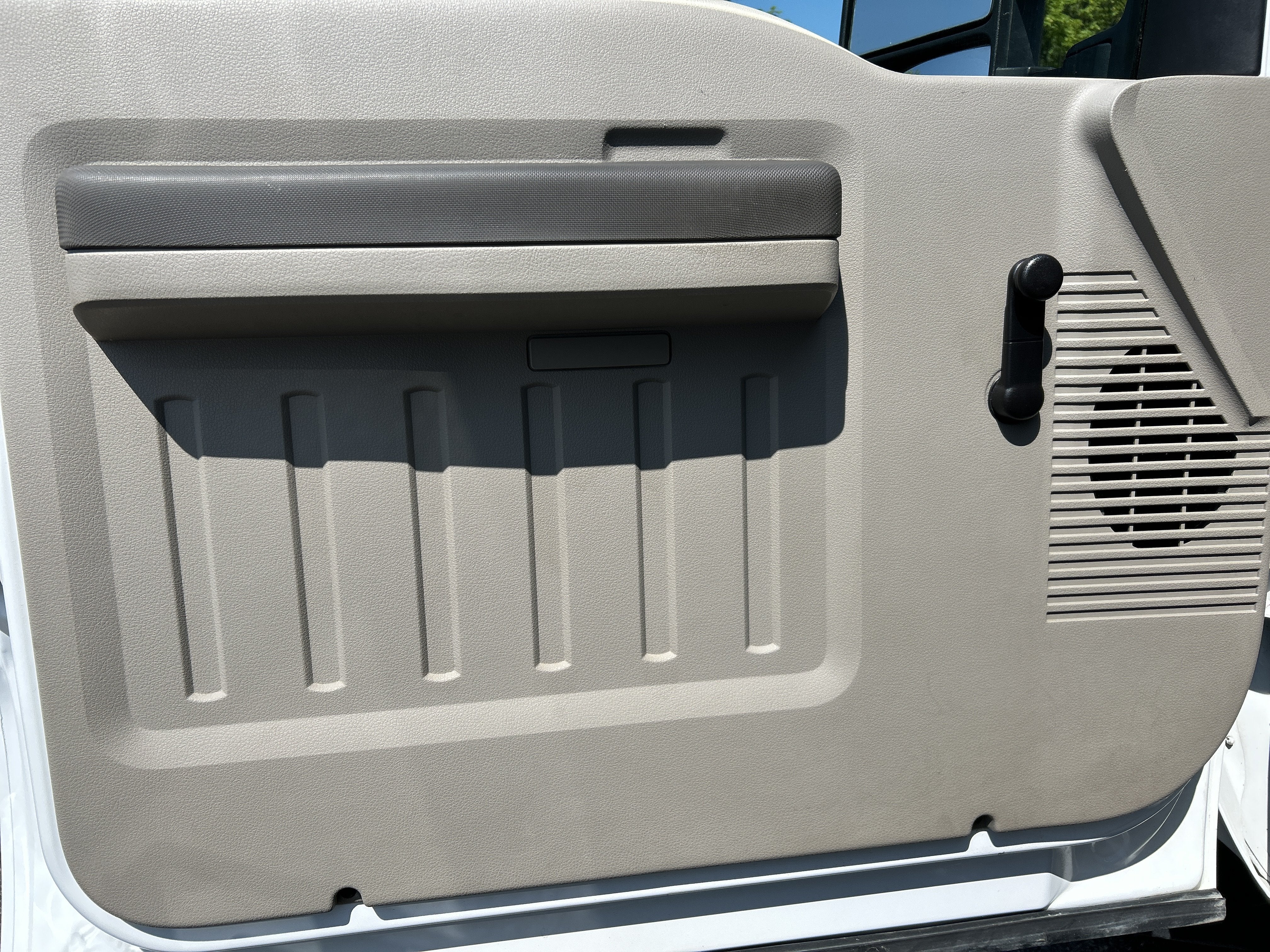 2010 Ford Super Duty F-350 DRW XL