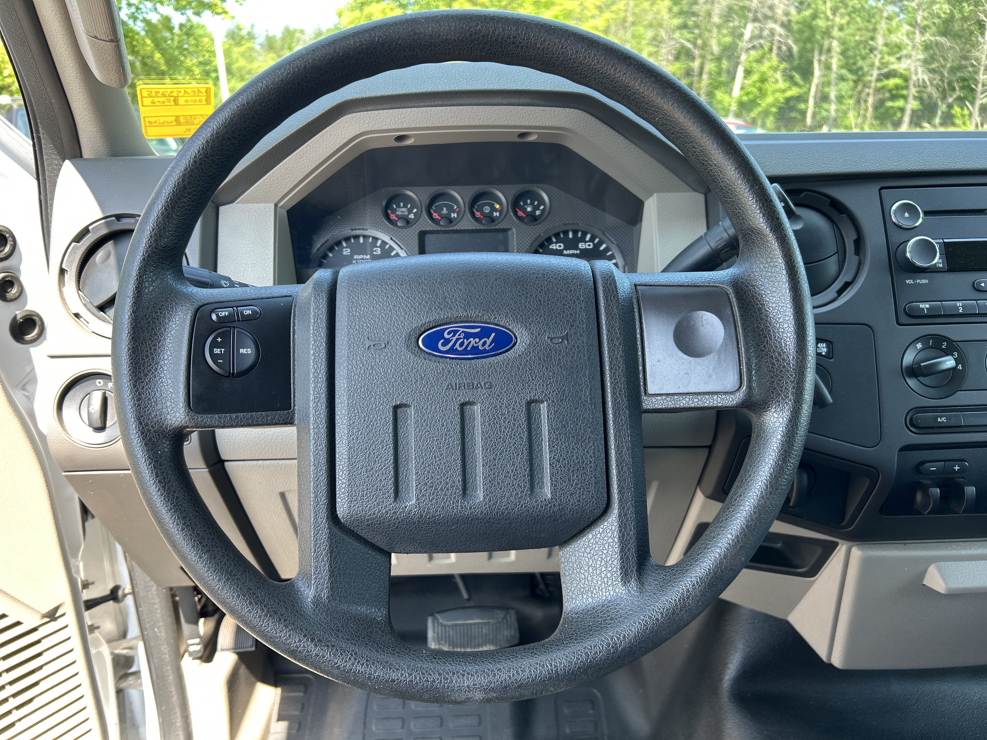 2010 Ford Super Duty F-350 DRW XL