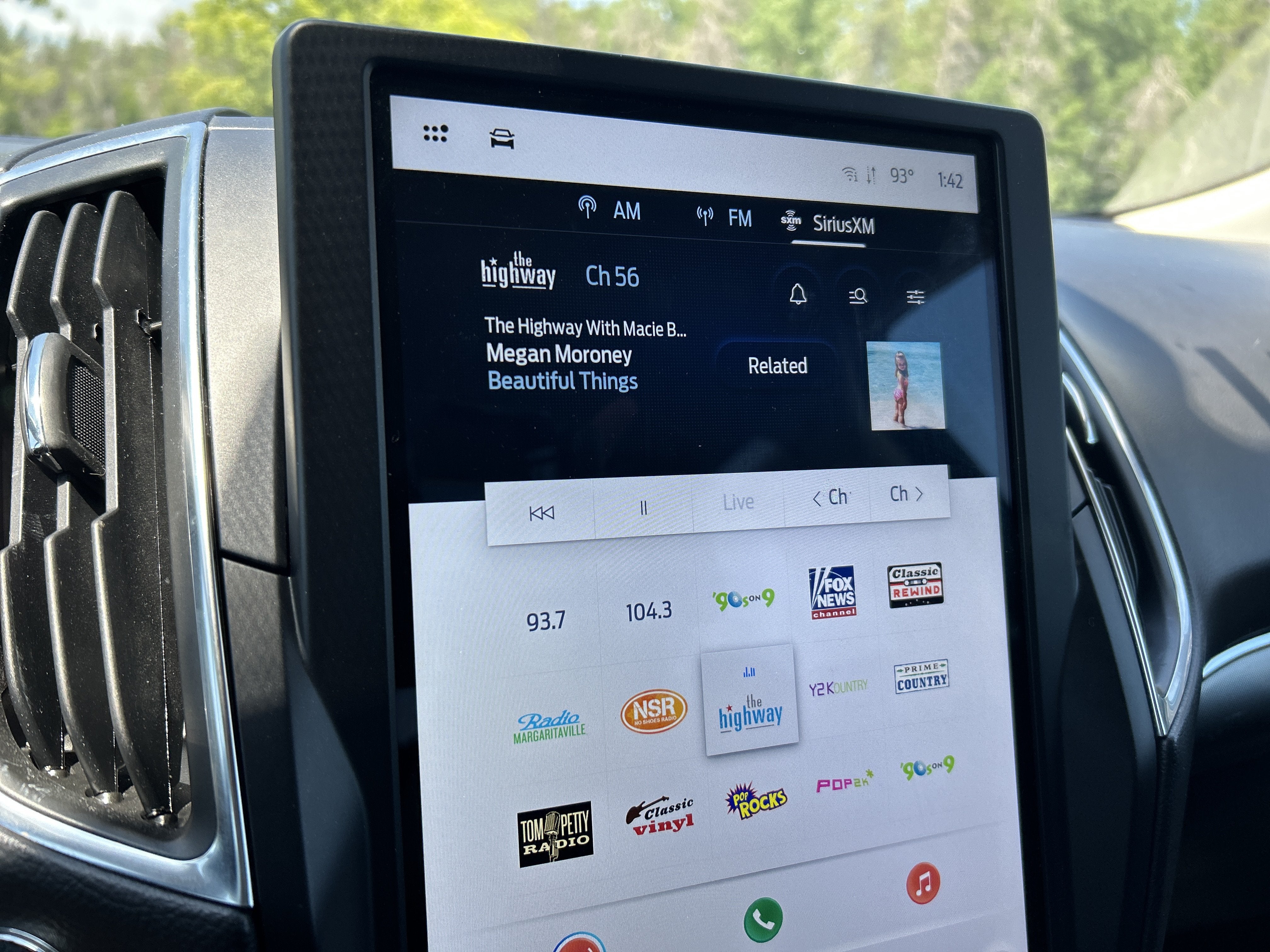 2024 Ford Edge Titanium
