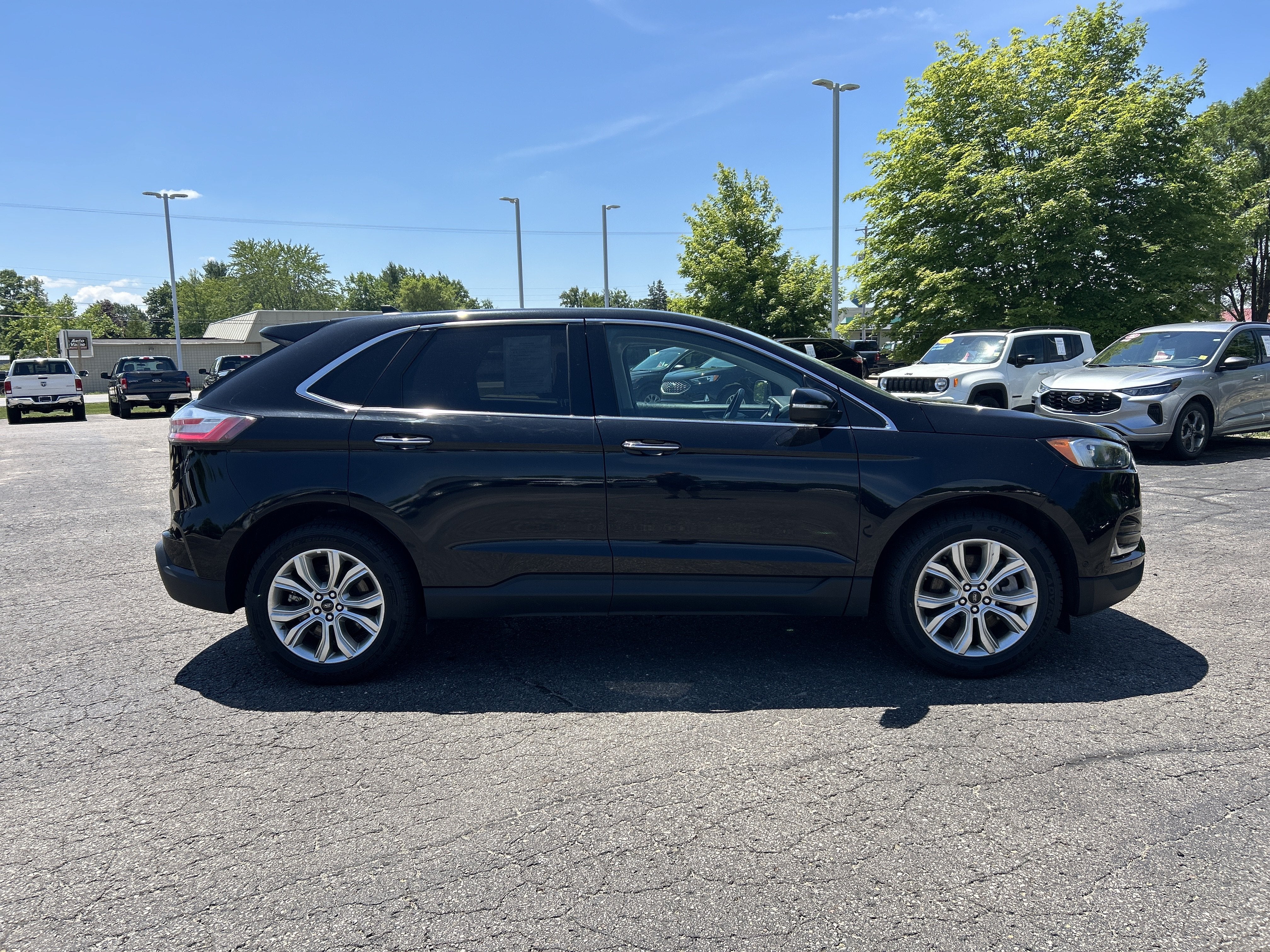 2024 Ford Edge Titanium