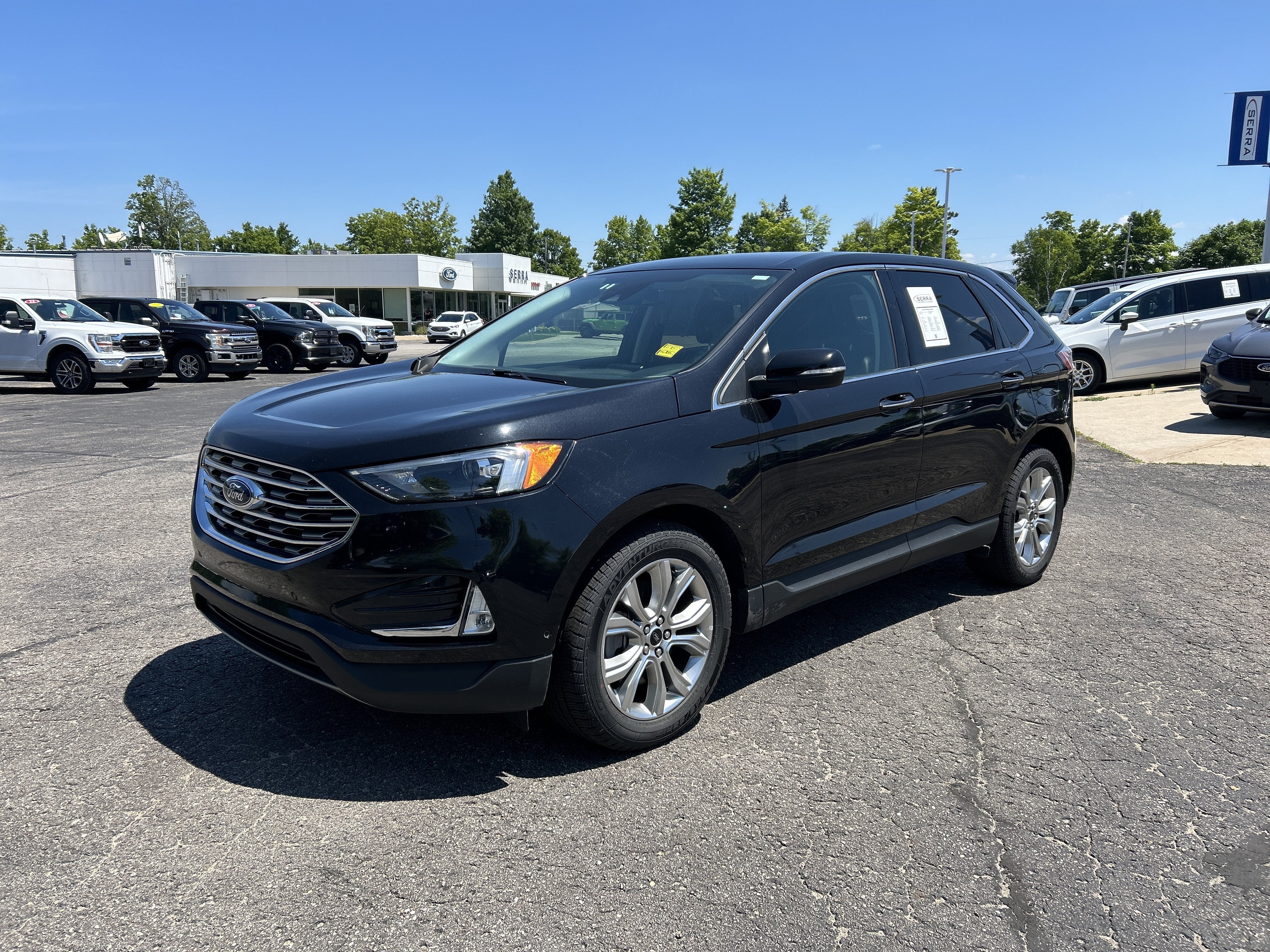 2024 Ford Edge Titanium