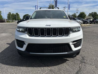2022 Jeep Grand Cherokee Laredo 4x4