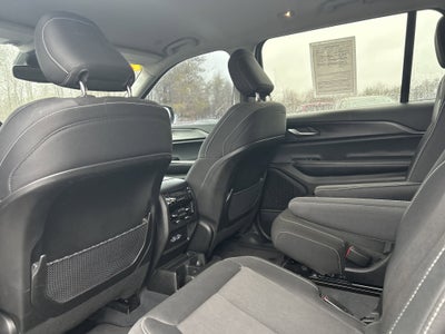 2023 Jeep Grand Cherokee L Laredo 4x4