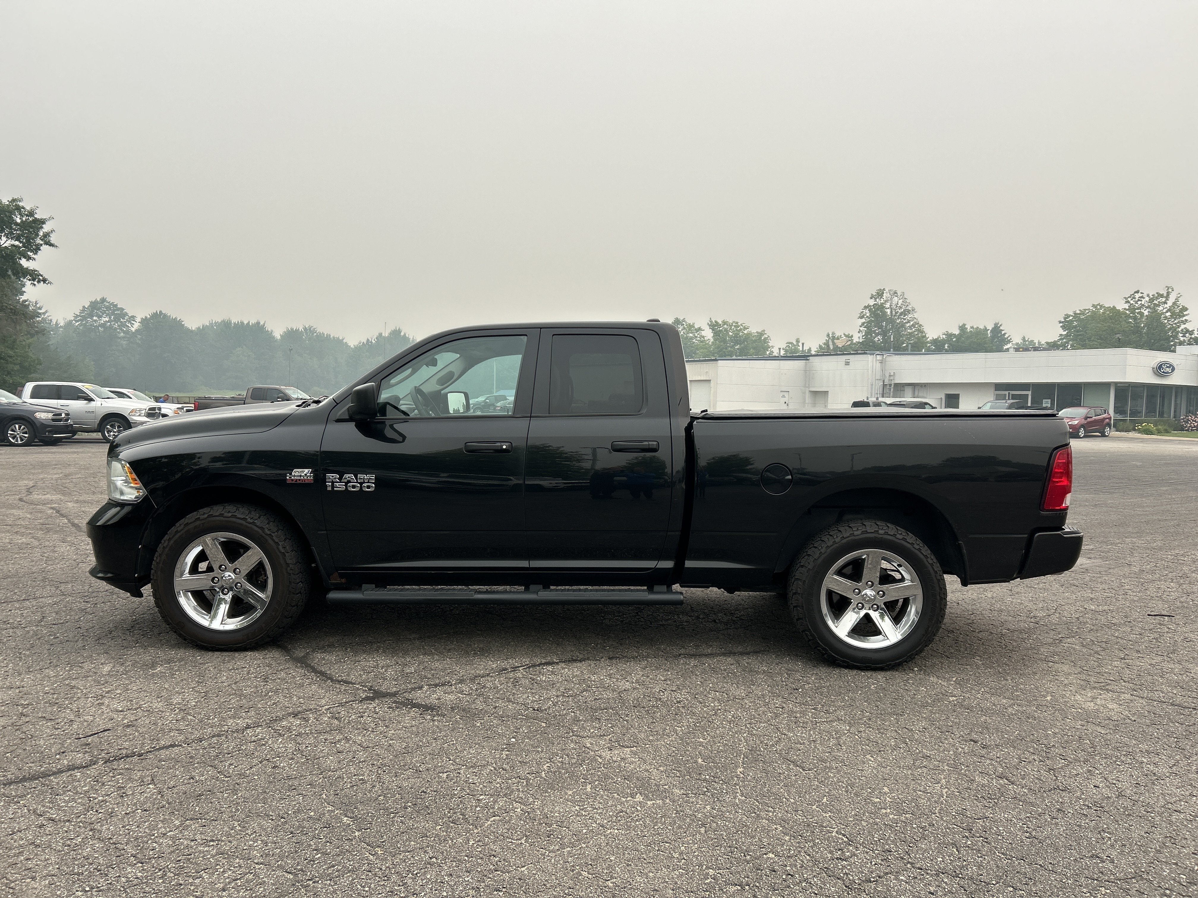 2017 RAM 1500 ST