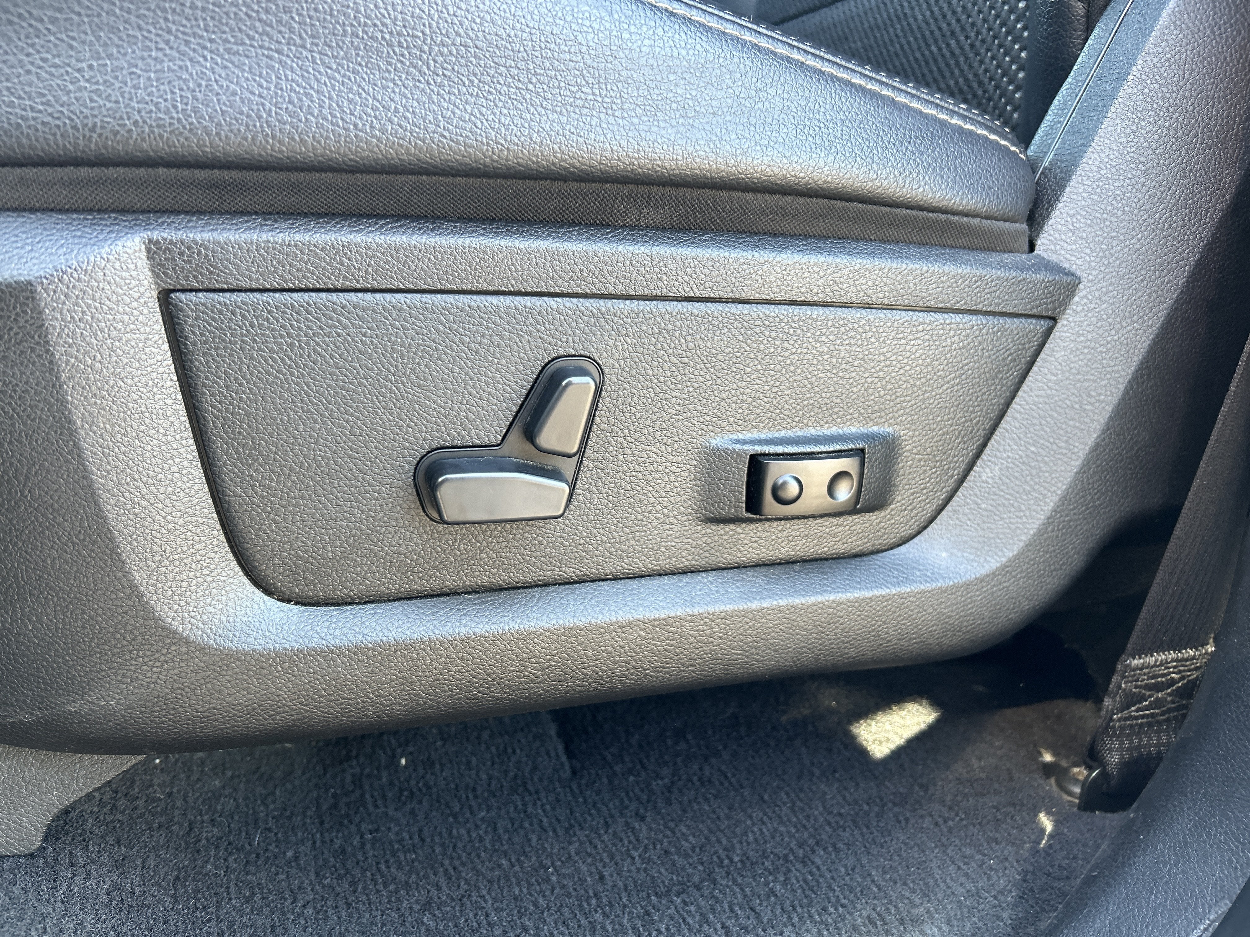 2017 RAM 1500 Sport