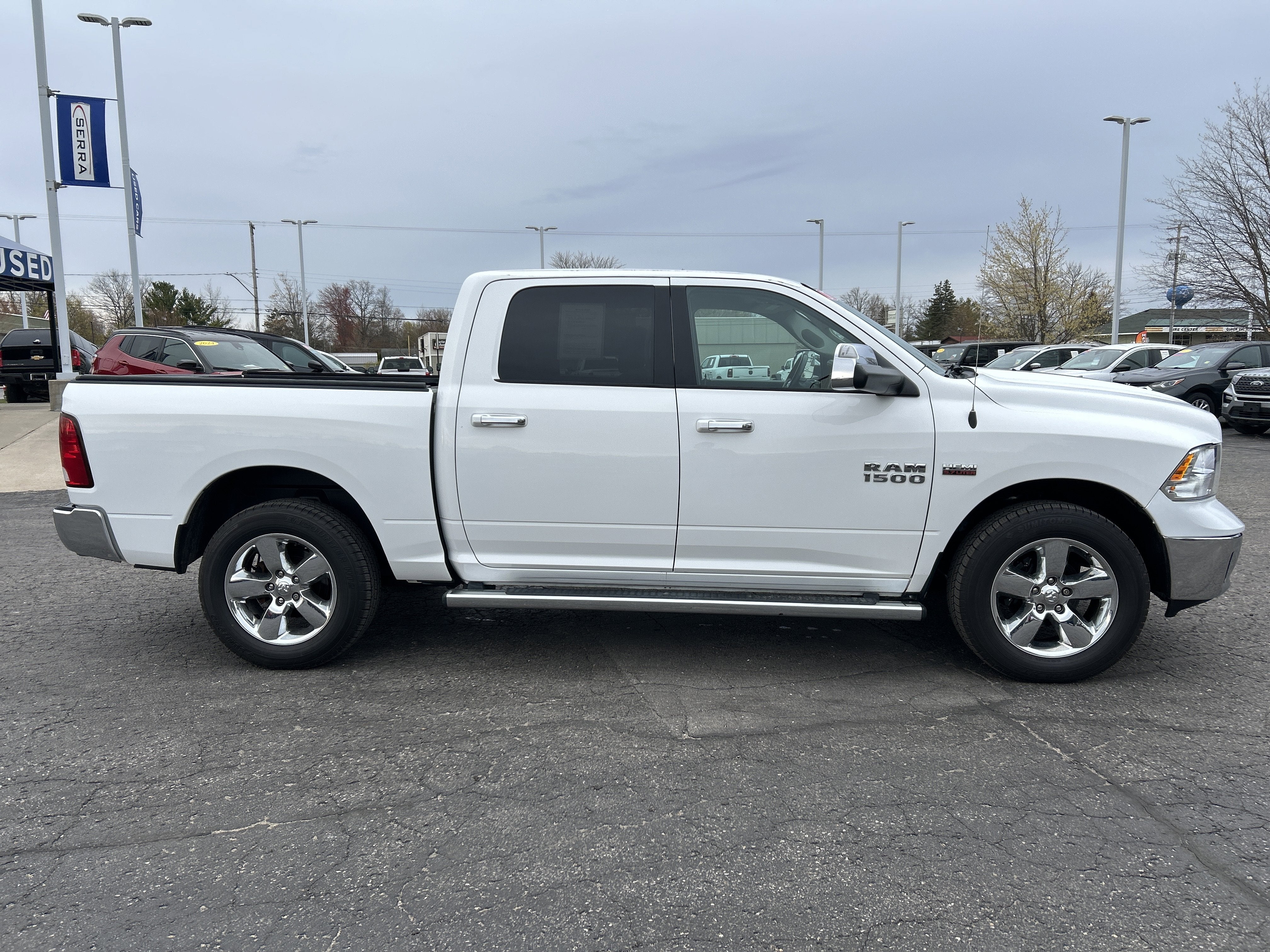 2017 RAM 1500 SLT