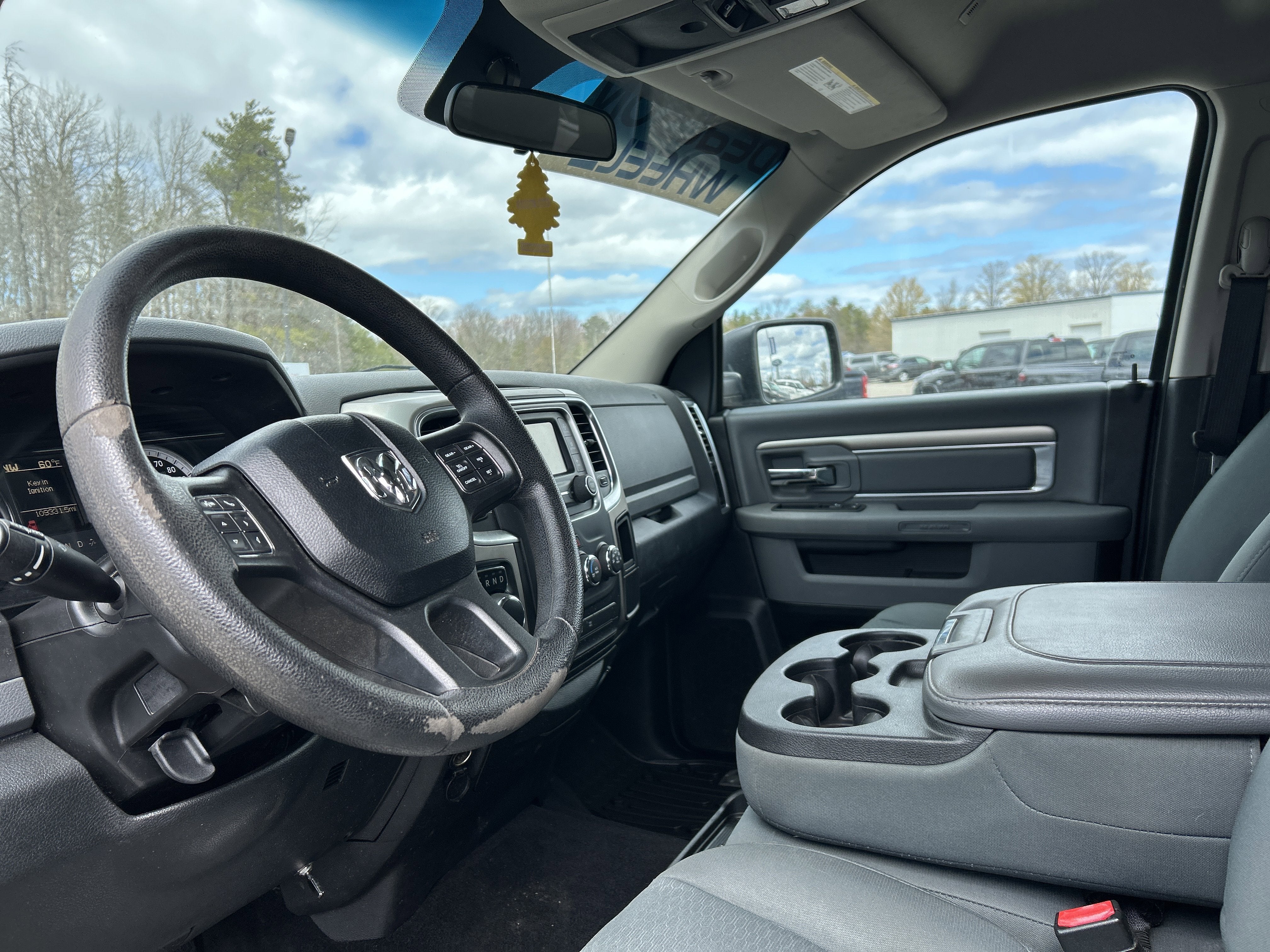 2017 RAM 1500 SLT