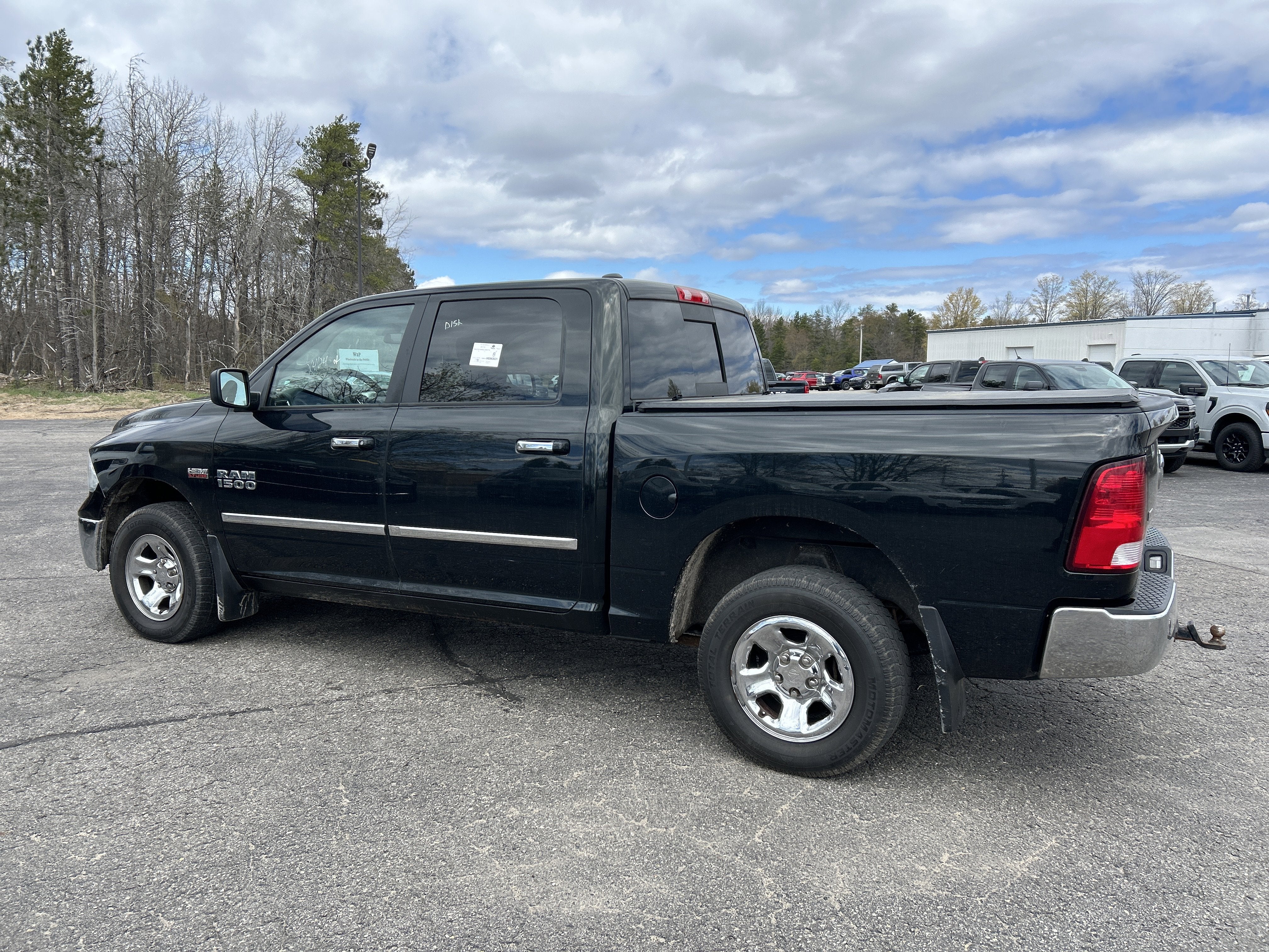 2017 RAM 1500 SLT