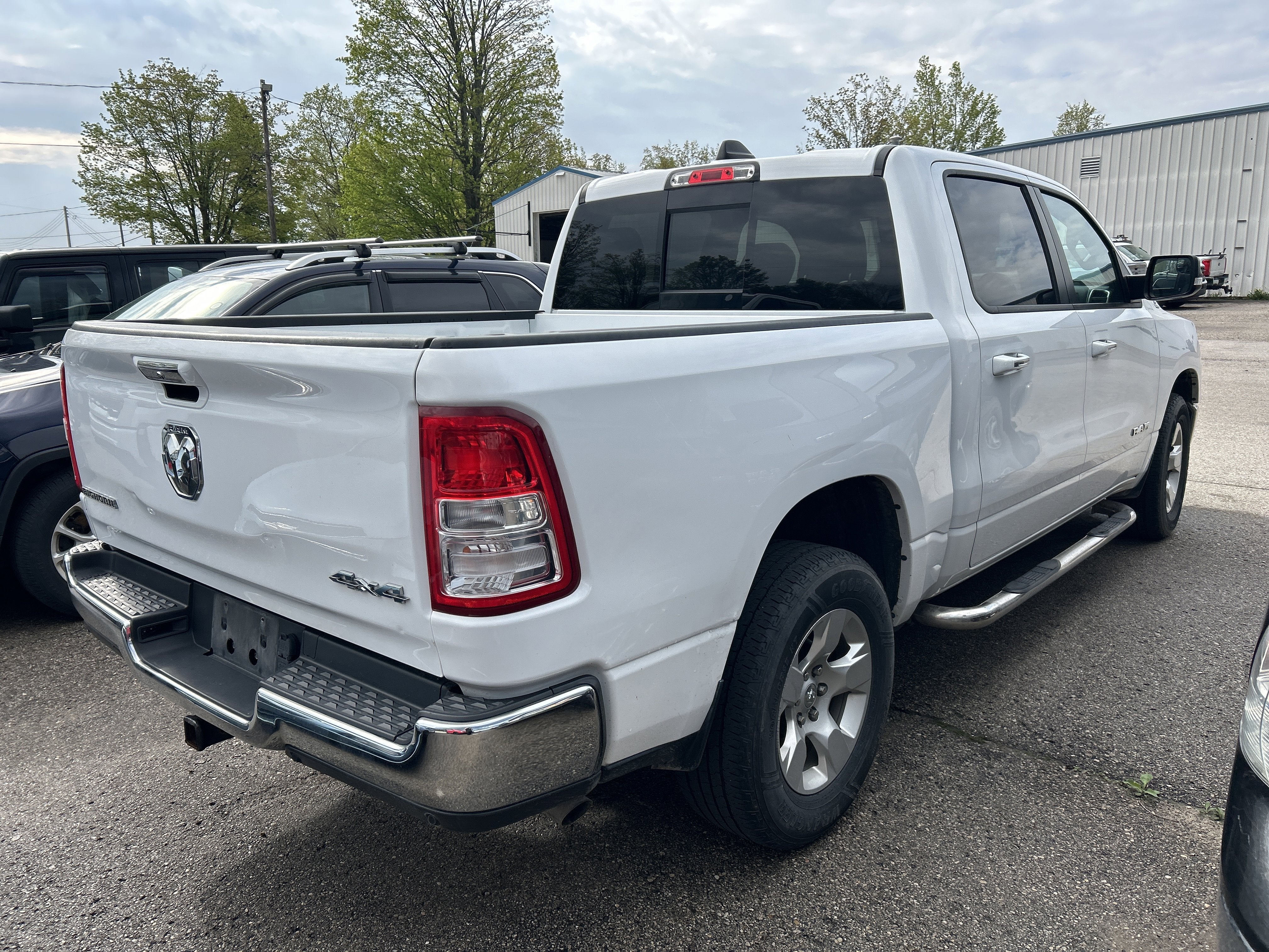 2020 RAM 1500 Big Horn Crew Cab 4x4 5'7' Box
