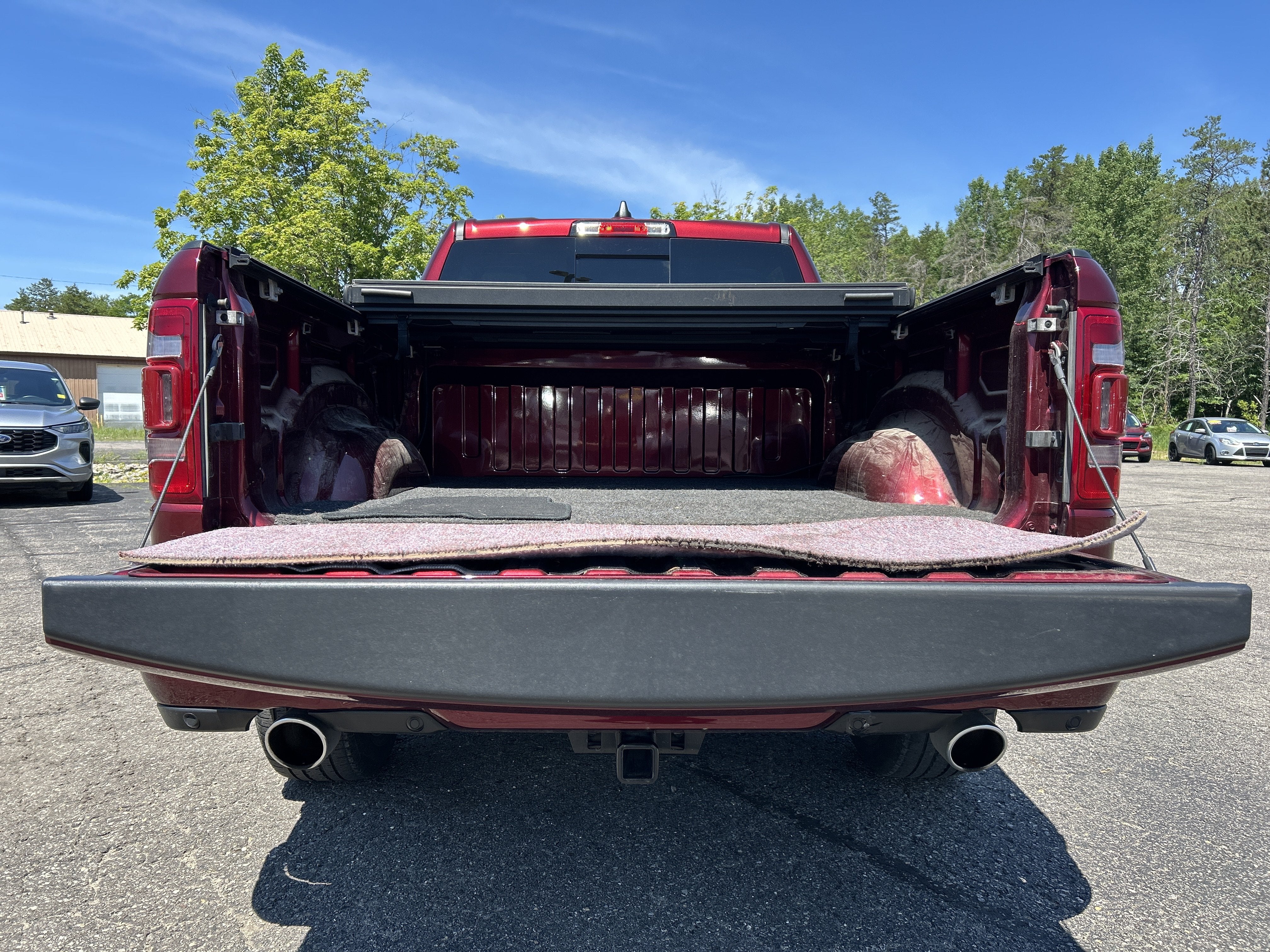 2023 RAM 1500 Laramie Crew Cab 4x4 6'4' Box