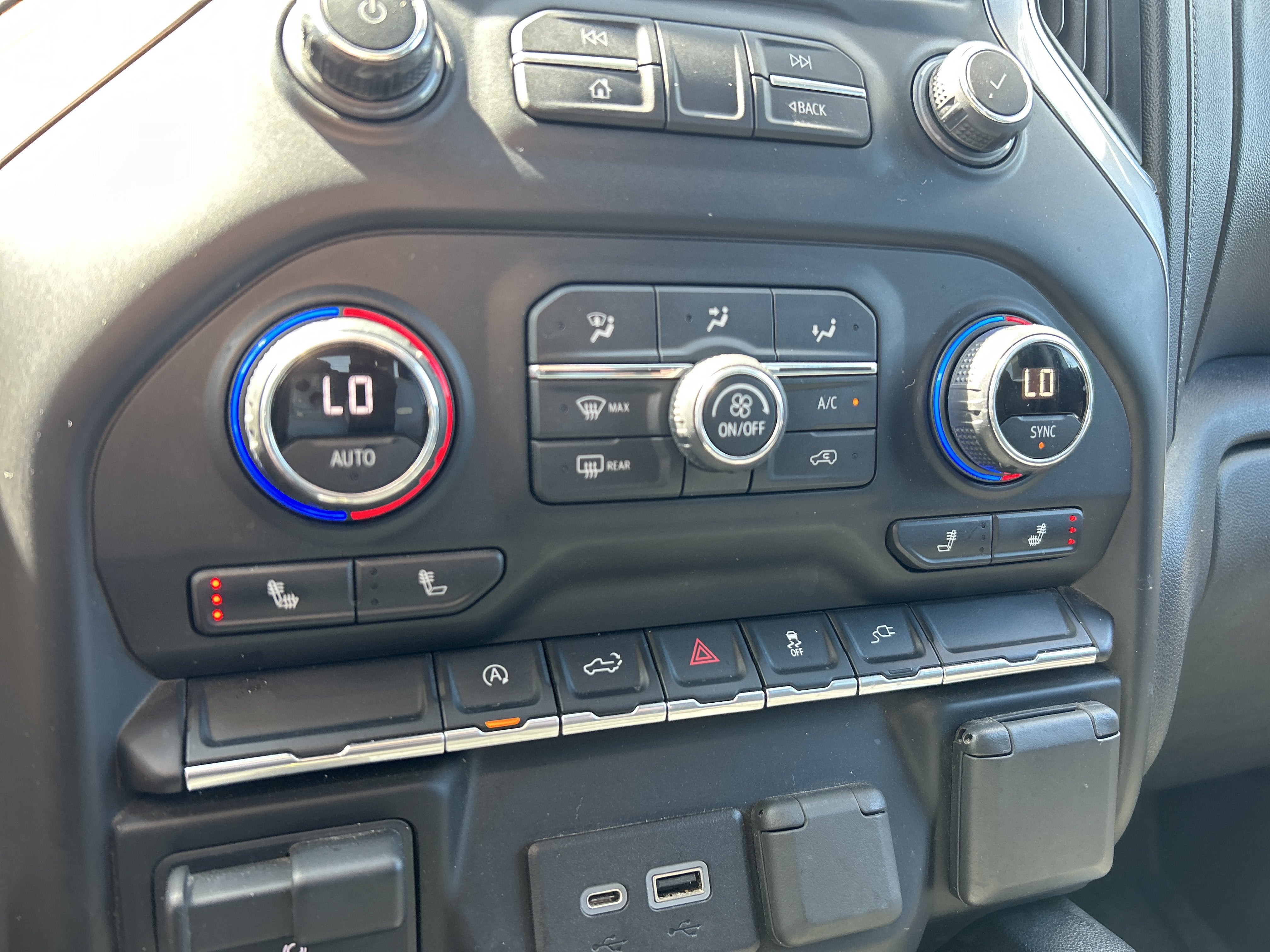 2020 Chevrolet Silverado 1500 4WD Double Cab Standard Bed RST