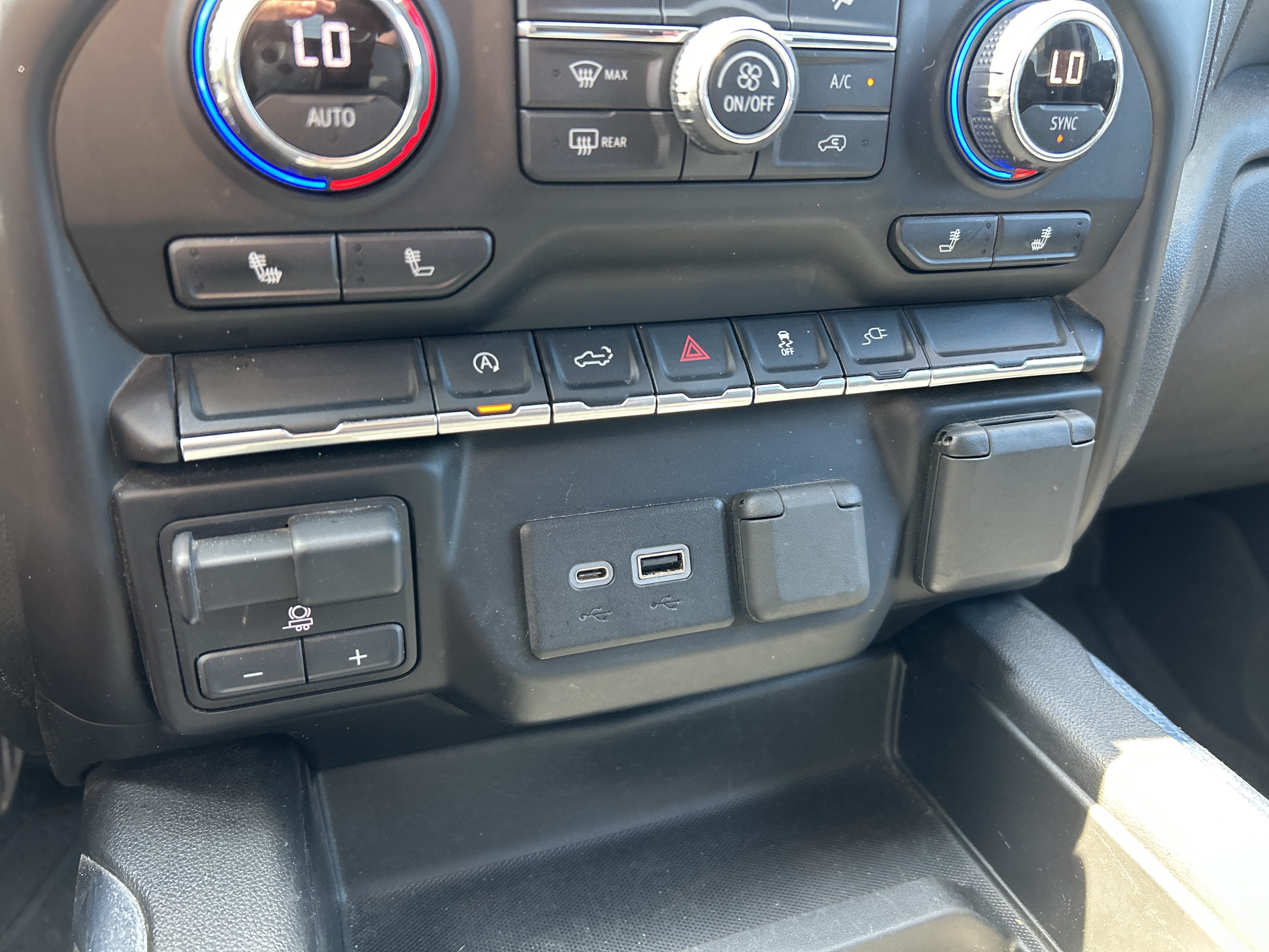 2020 Chevrolet Silverado 1500 4WD Double Cab Standard Bed RST