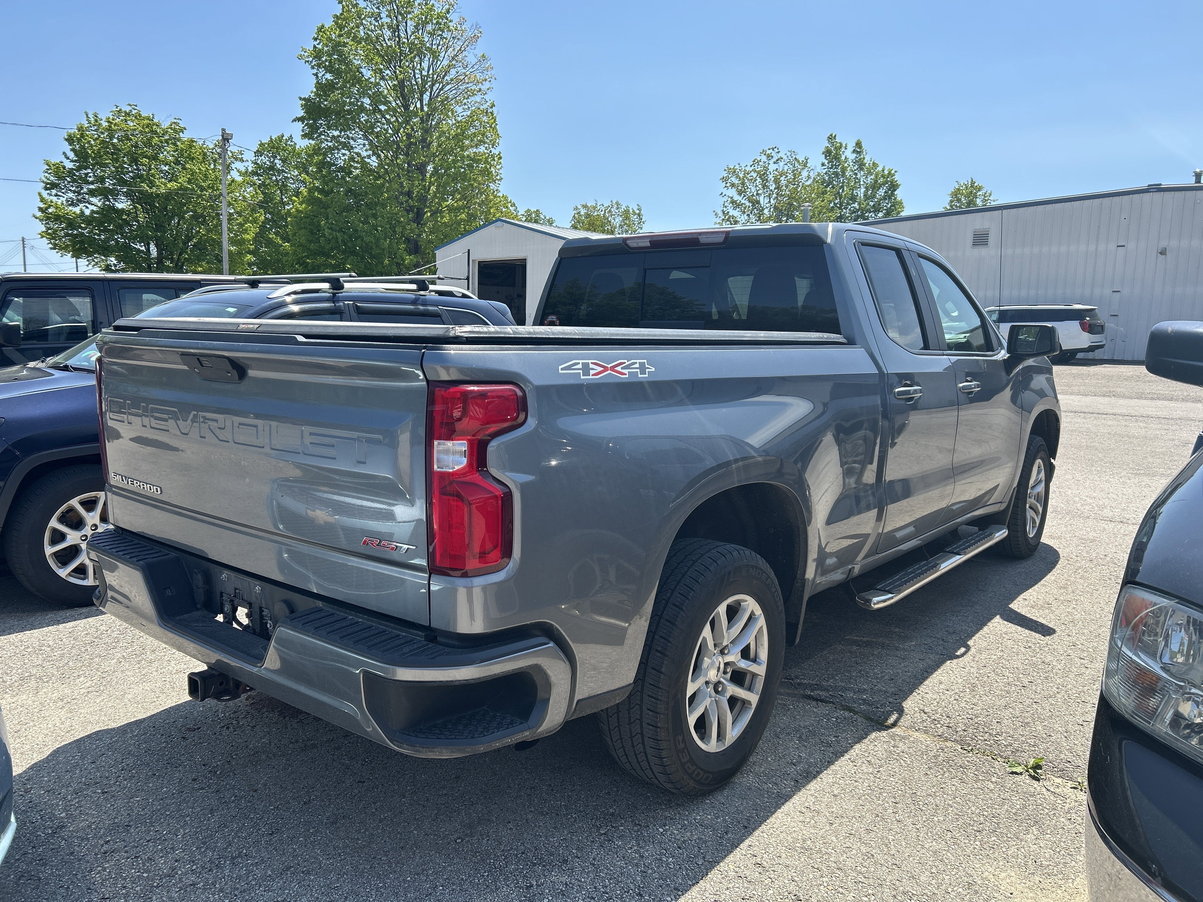 2020 Chevrolet Silverado 1500 4WD Double Cab Standard Bed RST