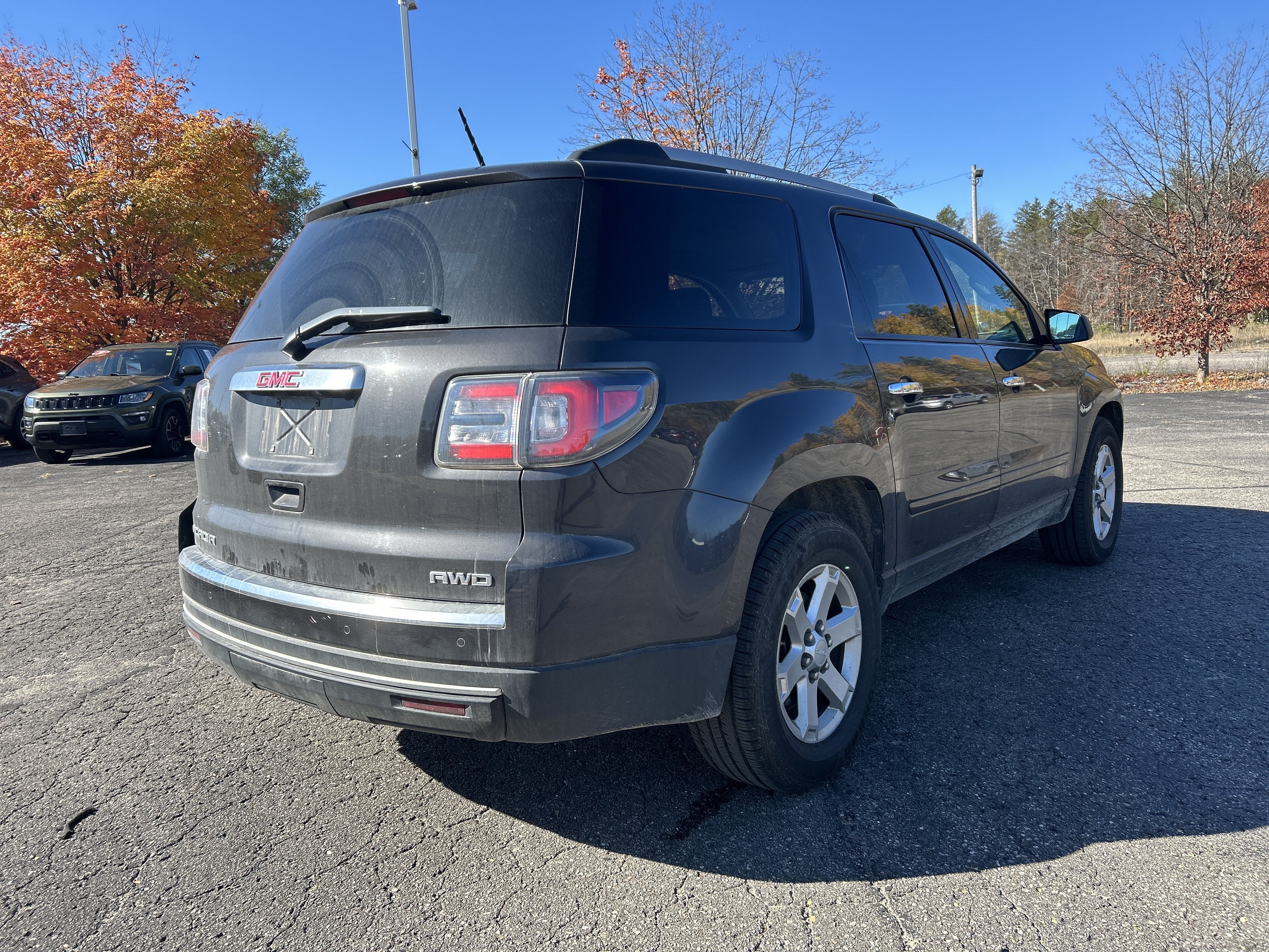 2016 GMC Acadia SLE-2
