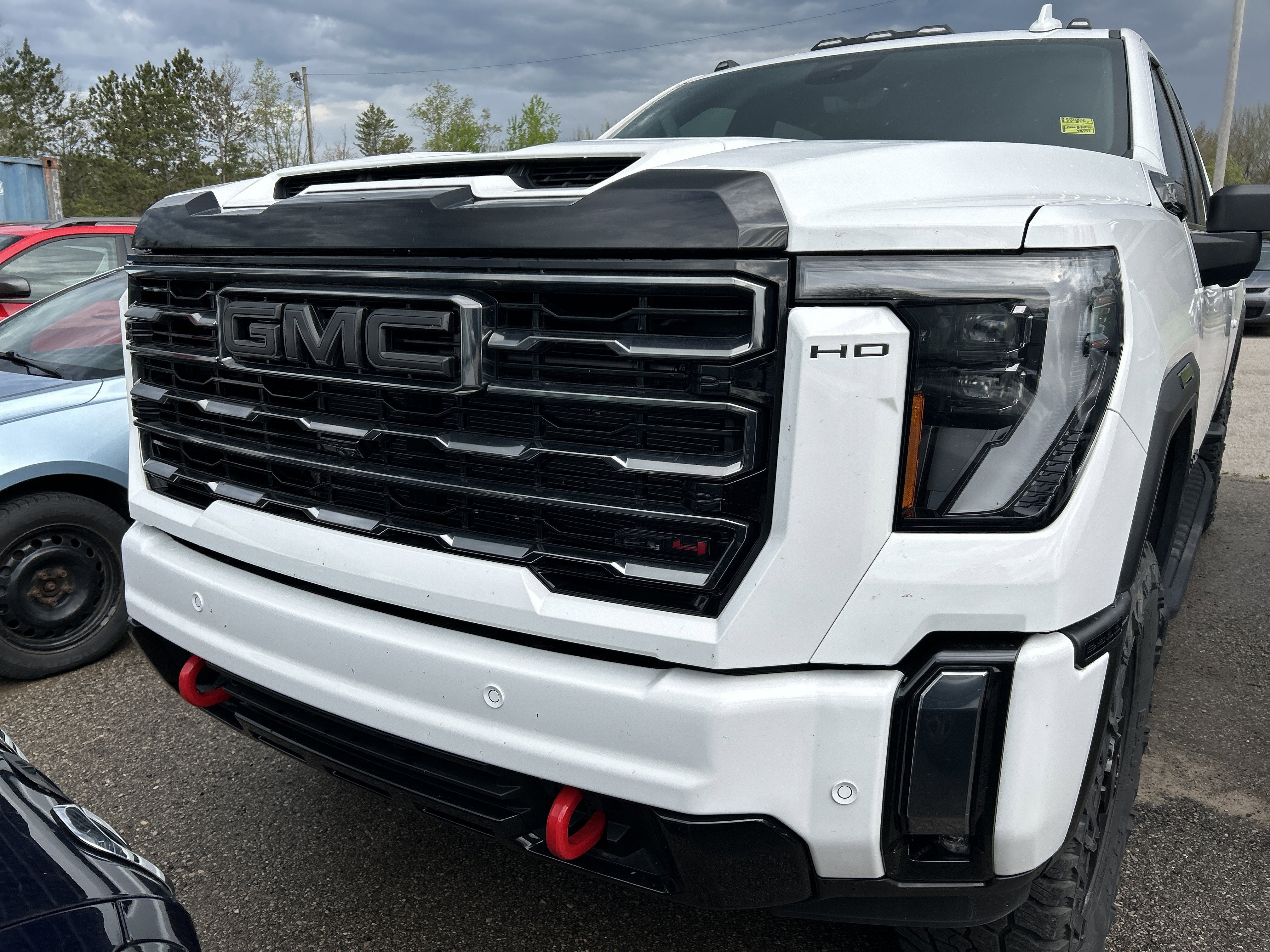 2024 GMC Sierra 2500HD 4WD Crew Cab Standard Bed AT4