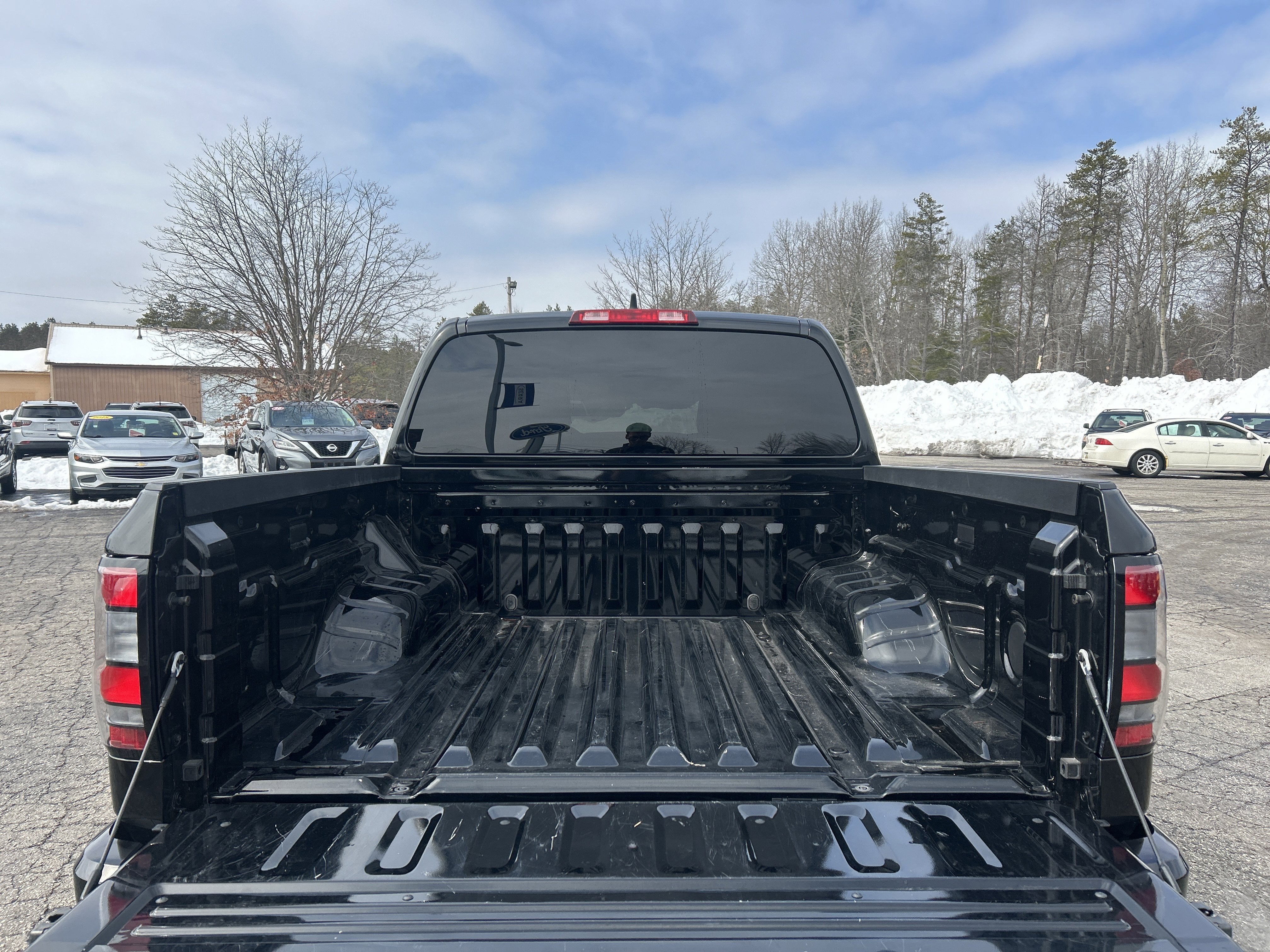 2023 Nissan Frontier SV