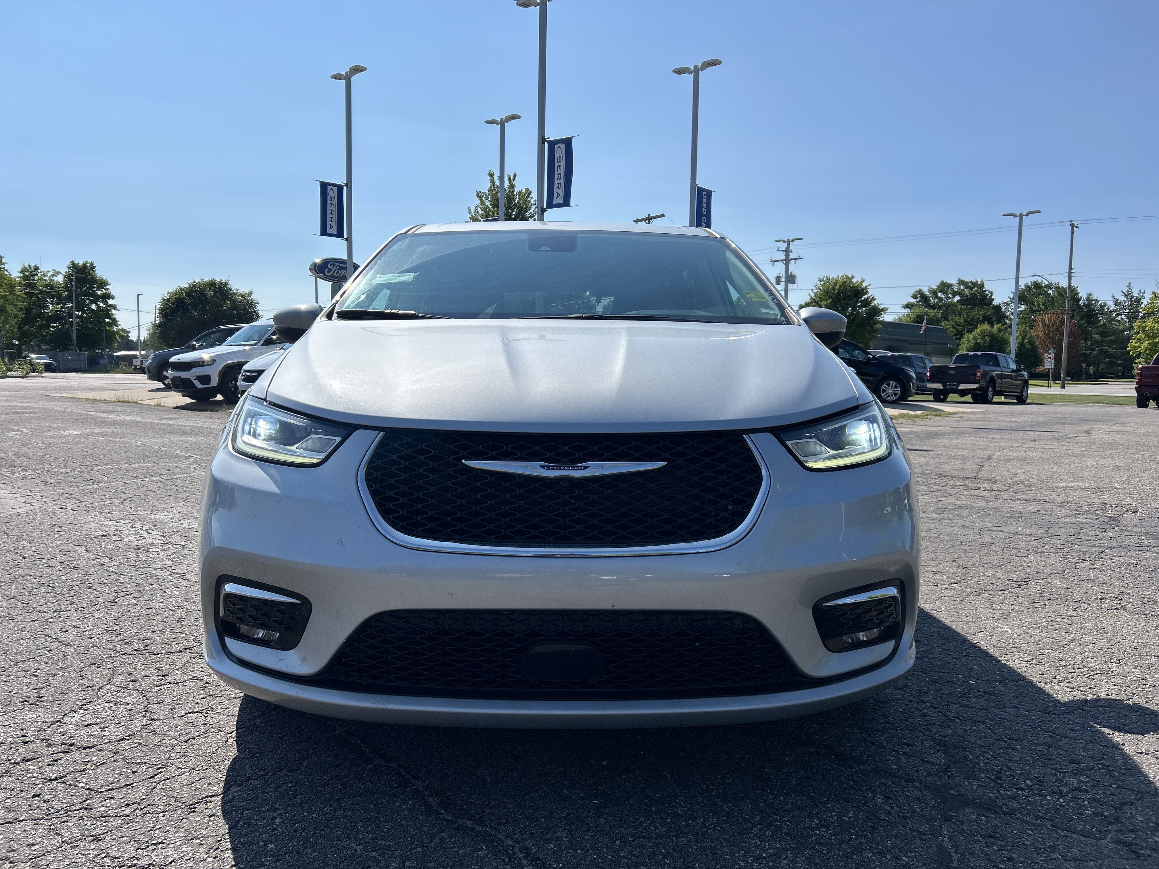 2023 Chrysler Pacifica Touring L
