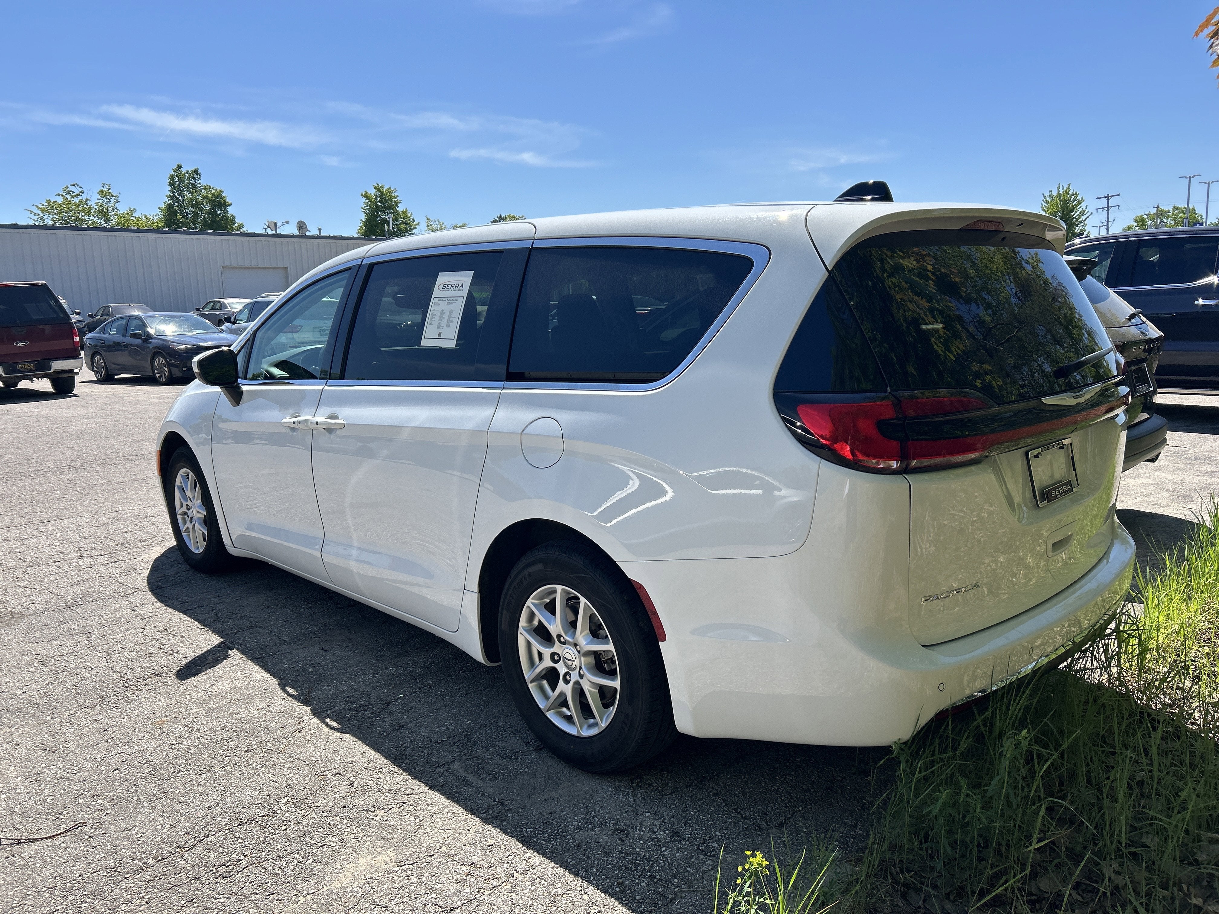 2023 Chrysler Pacifica Touring L