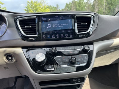 2019 Chrysler Pacifica Touring L Plus