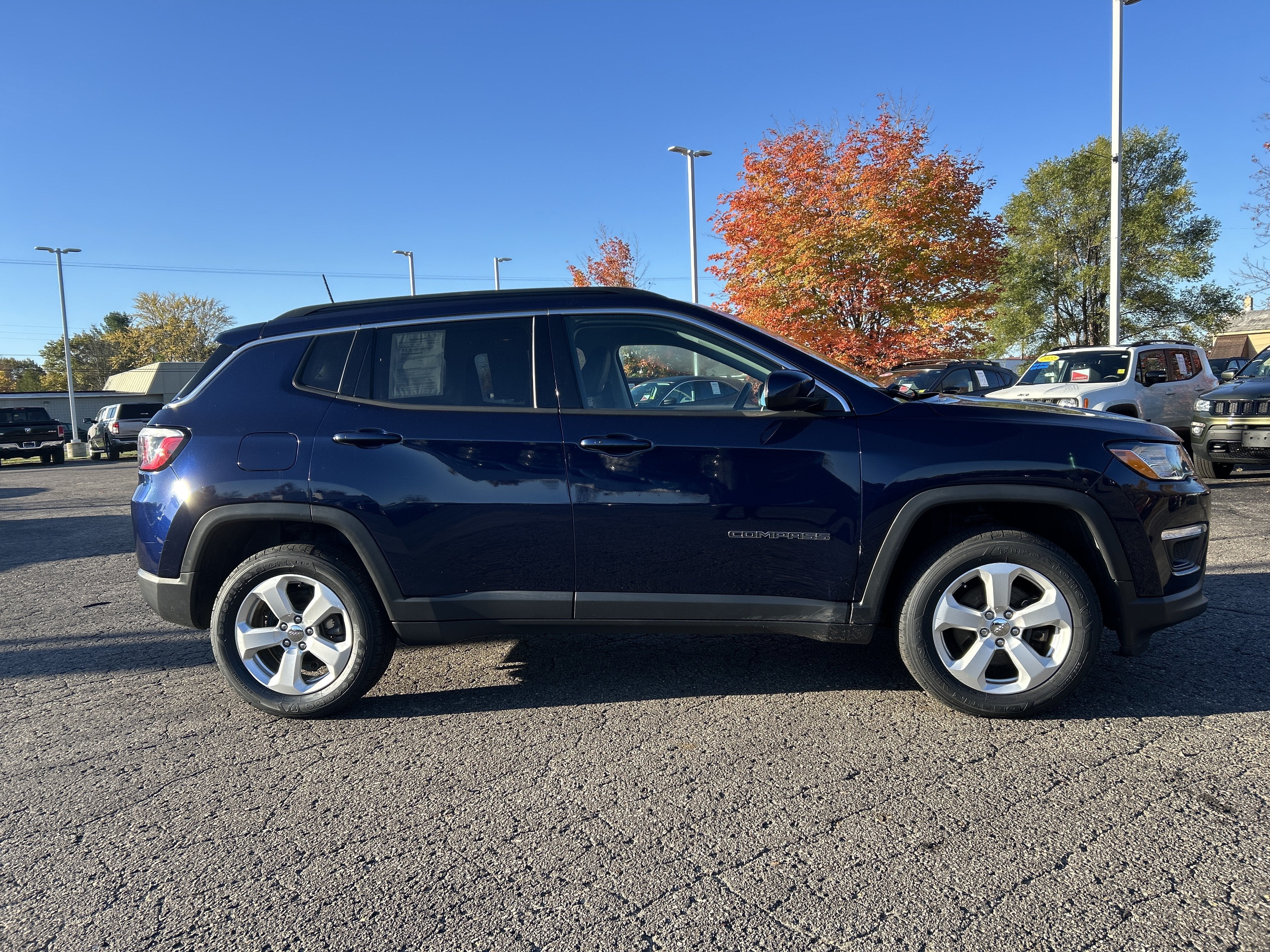 Used 2018 Jeep Compass Latitude with VIN 3C4NJDBB0JT262341 for sale in Kalkaska, MI