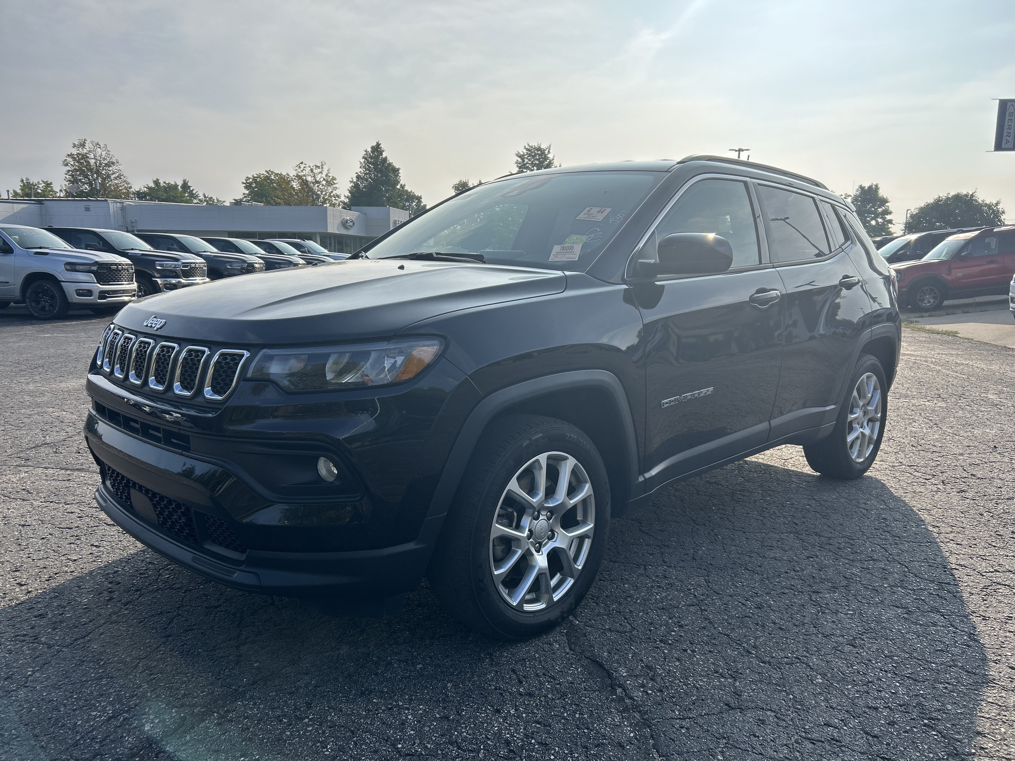 2023 Jeep Compass Latitude Lux