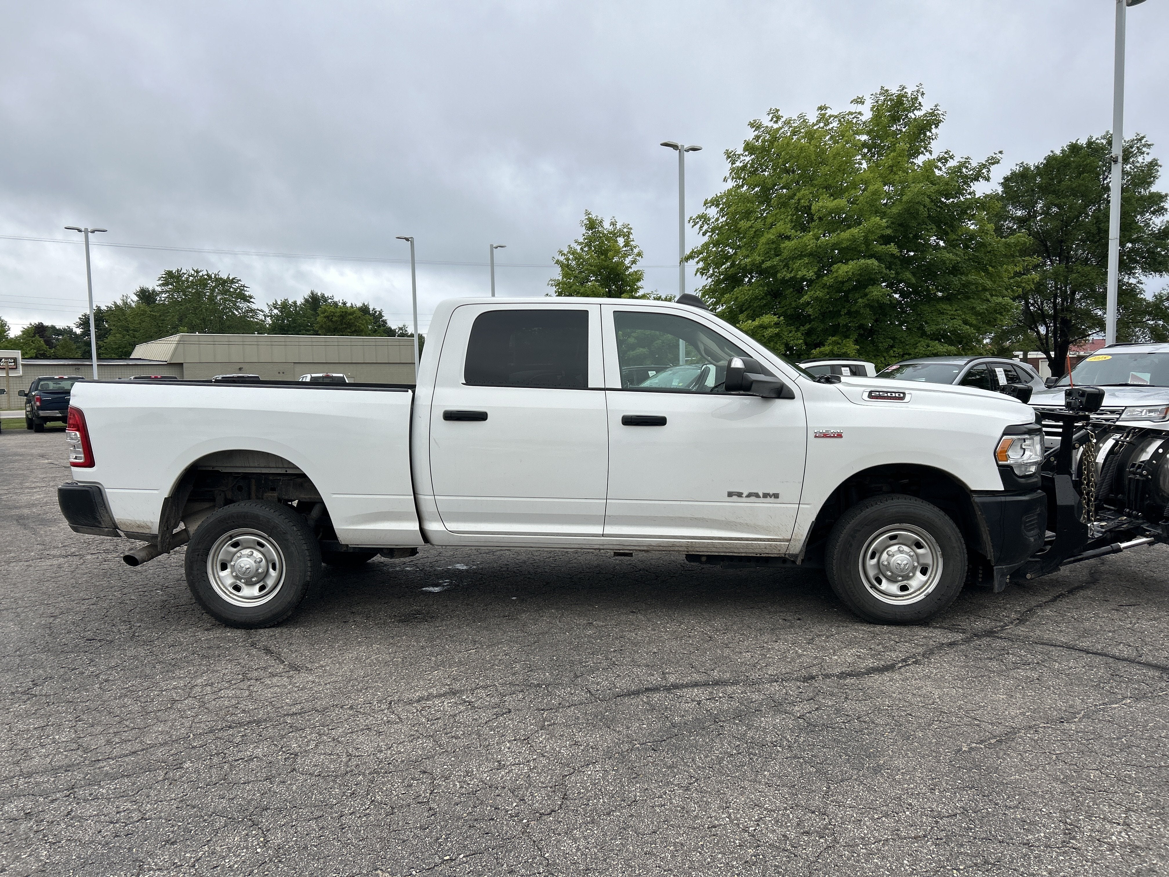 2019 RAM 2500 Tradesman Crew Cab 4x4 6'4' Box
