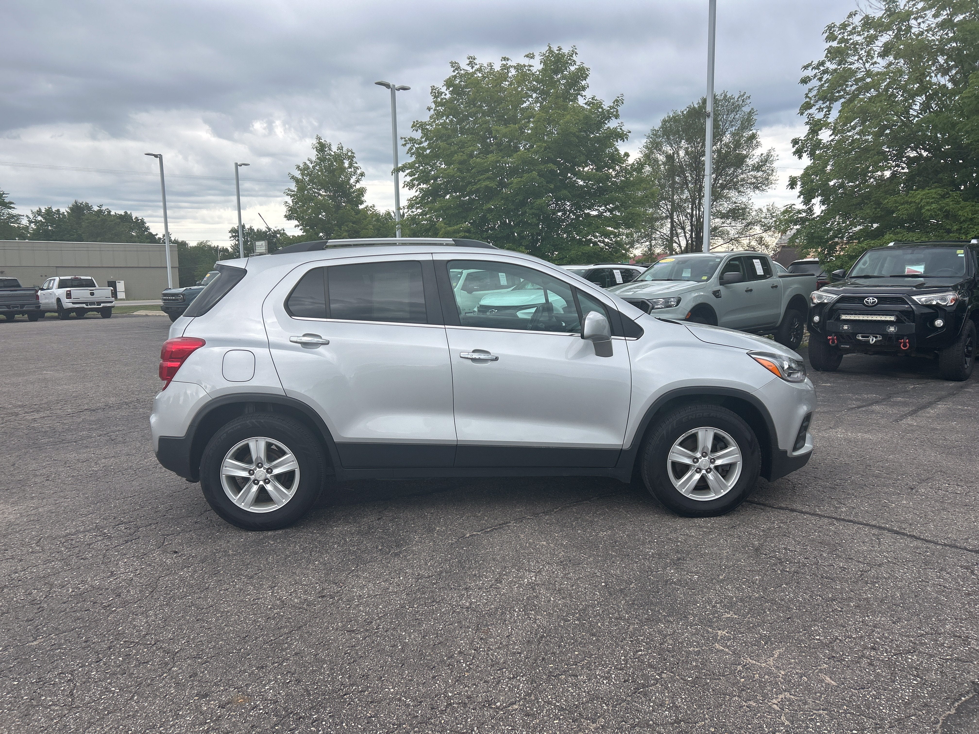 Used 2017 Chevrolet Trax LT with VIN 3GNCJLSB1HL175244 for sale in Kalkaska, MI