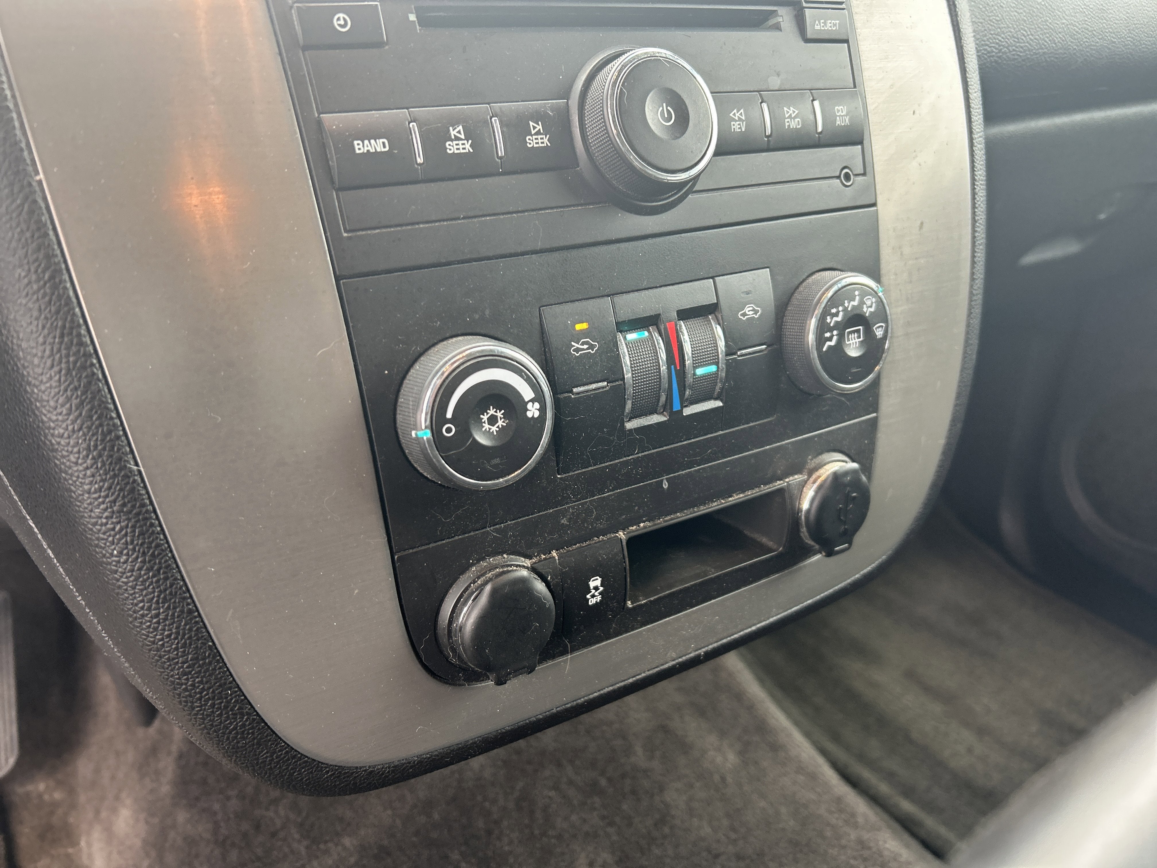 2012 Chevrolet Avalanche LS