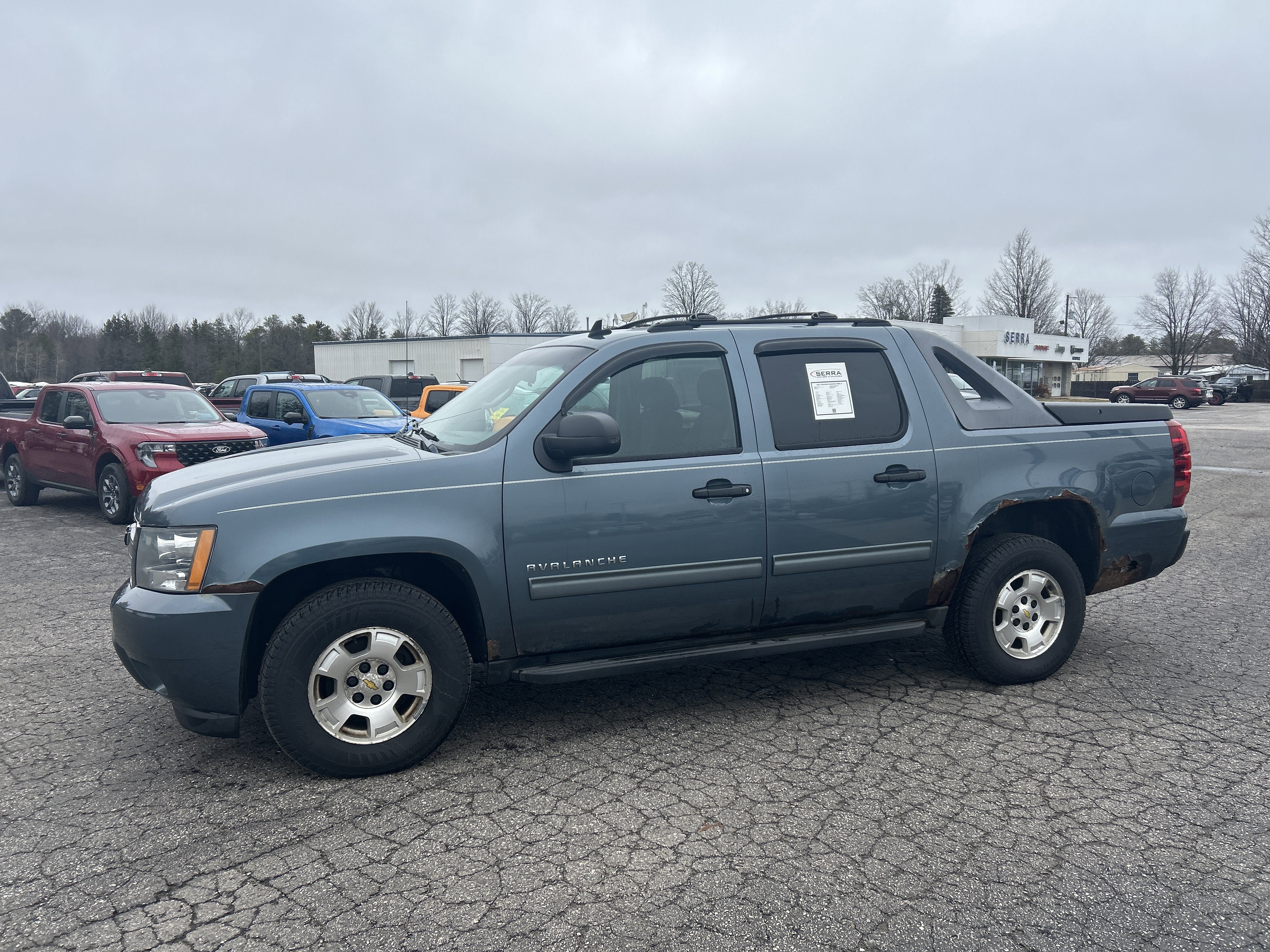 2012 Chevrolet Avalanche LS