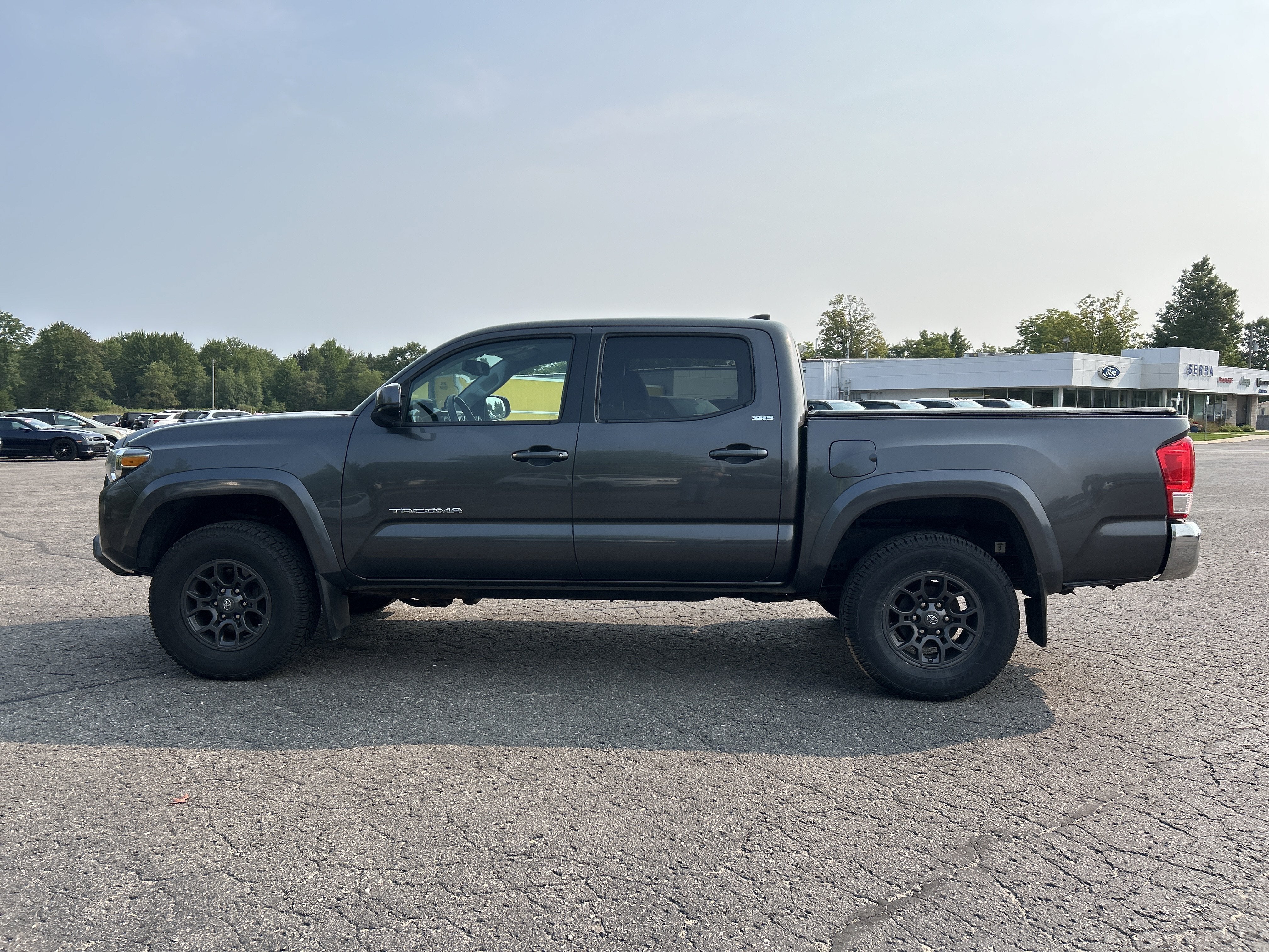 2017 Toyota Tacoma SR5 V6