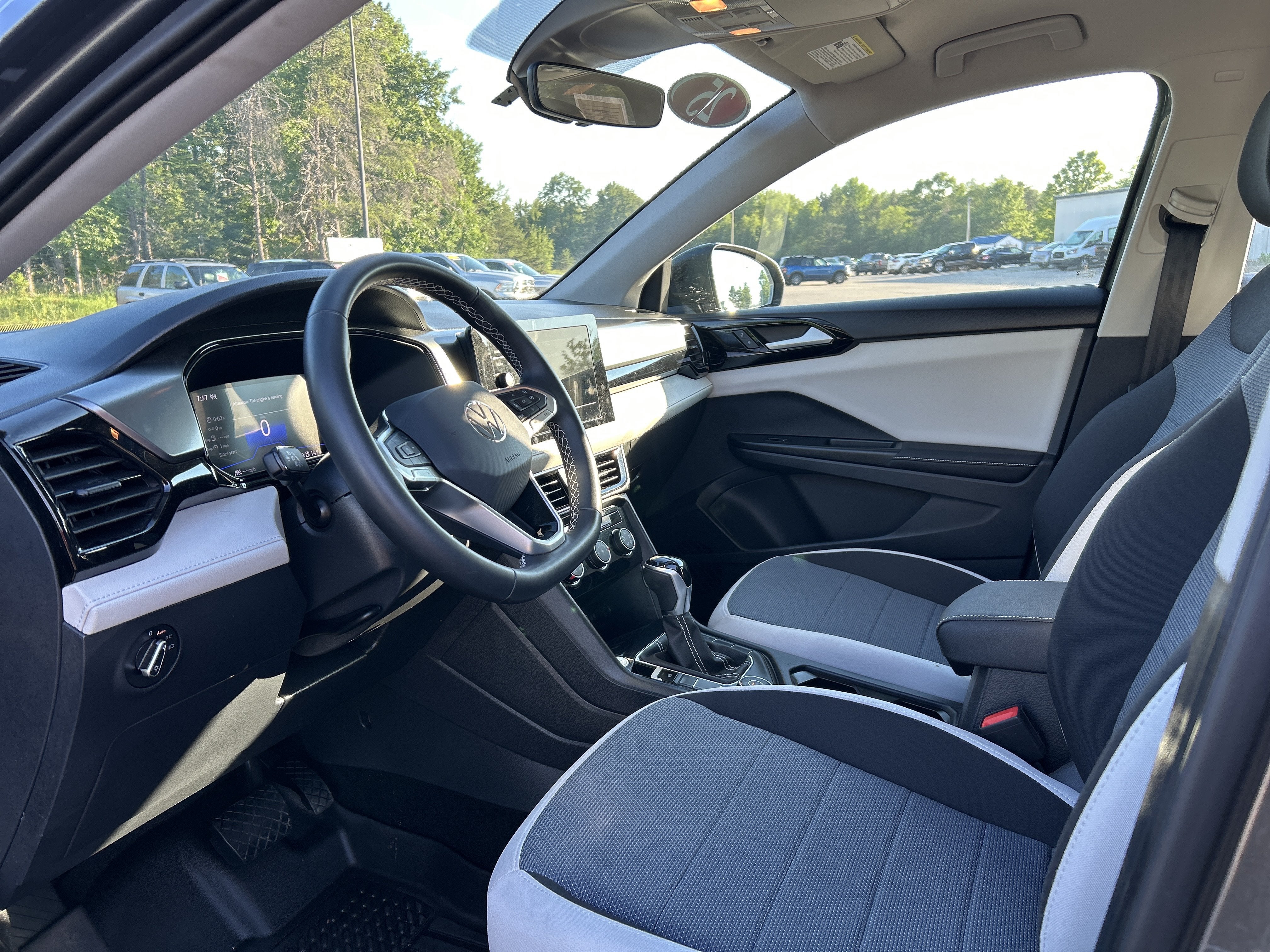 2025 Volkswagen Taos 1.5T S
